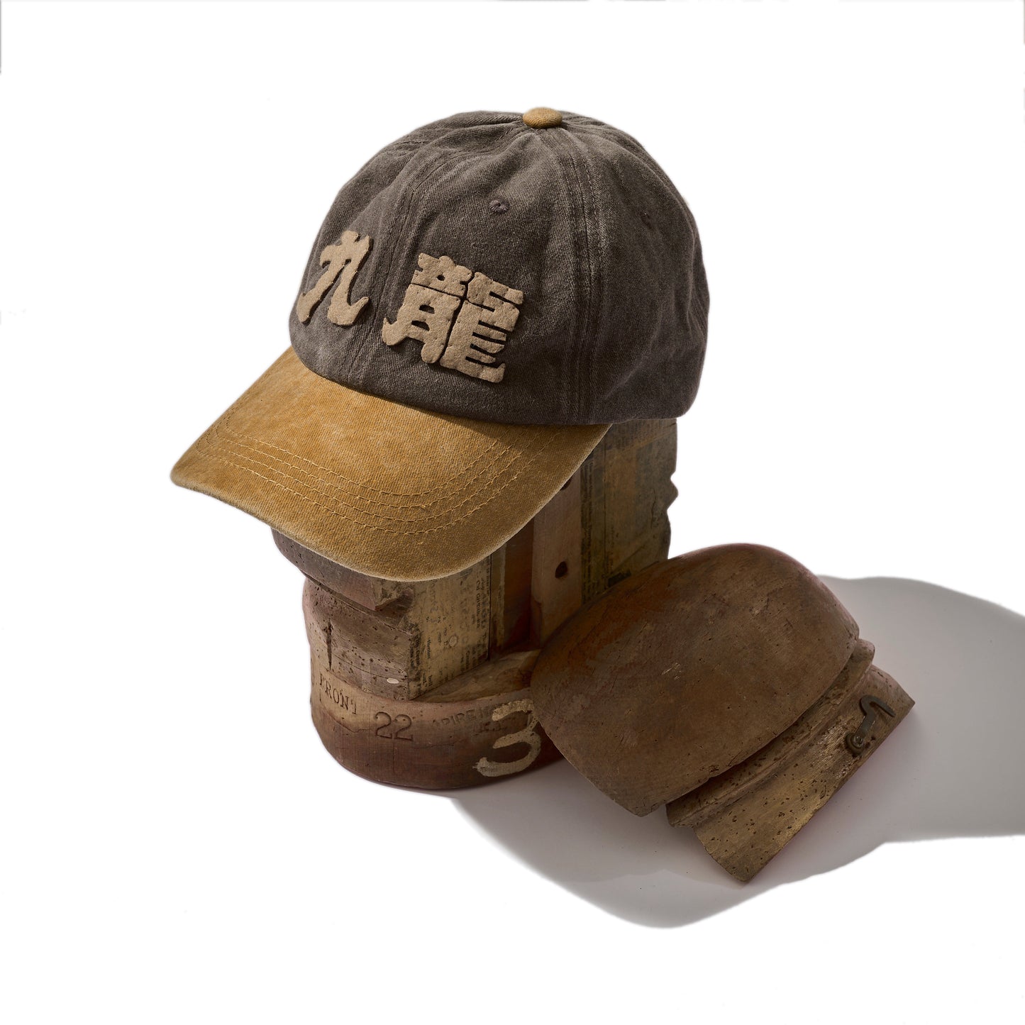 TWO TONE FADED WASHED HAND QUILTED “KOWLOON” CAP / SABLE BROWN