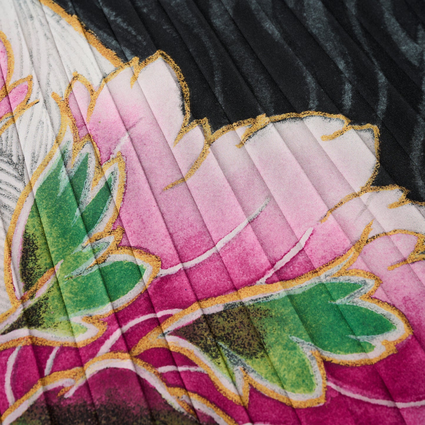 GRS x Kalok Peony & Ryu Overprint Pleated Skirt