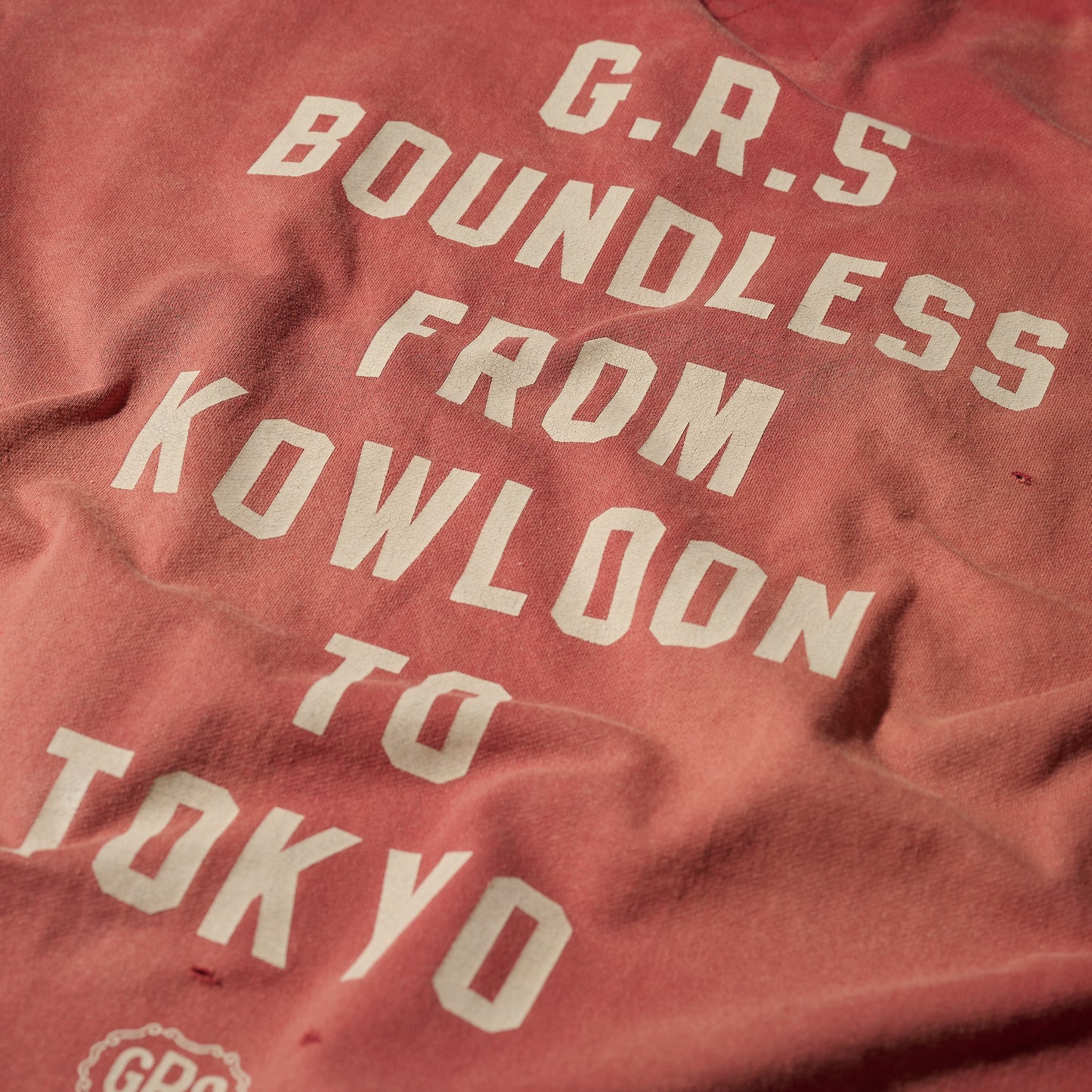 SUN FADED HEAVY DISTRESSED OVERSIZE PEACE TEE / BURGUNDY (HK EDITION)
