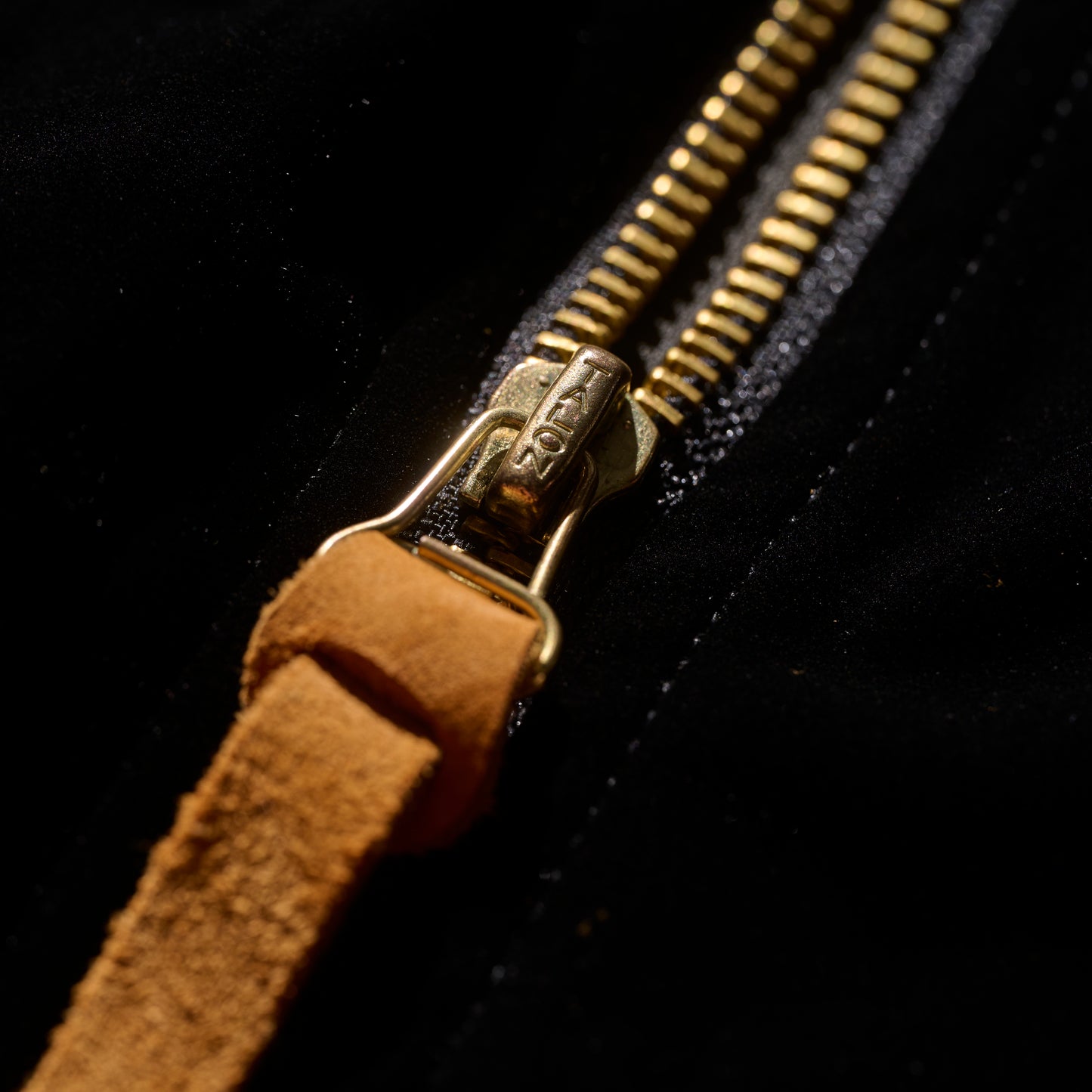Velvet Dragon Tracksuit Set / Black