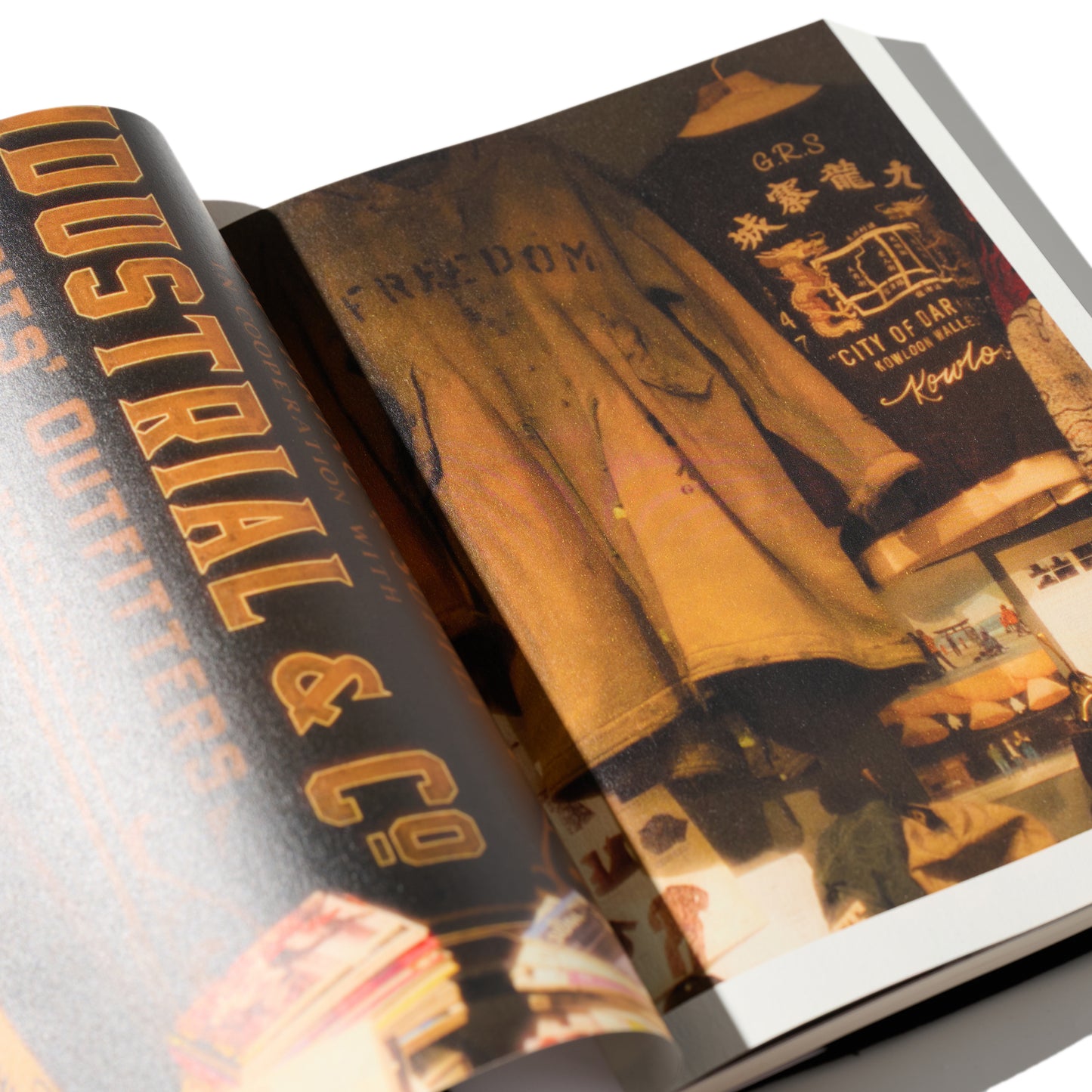 GRS 10th Anniversary Visual Archives - The First Decade Deluxe Edition “Kowloon” Cap Special Boxset