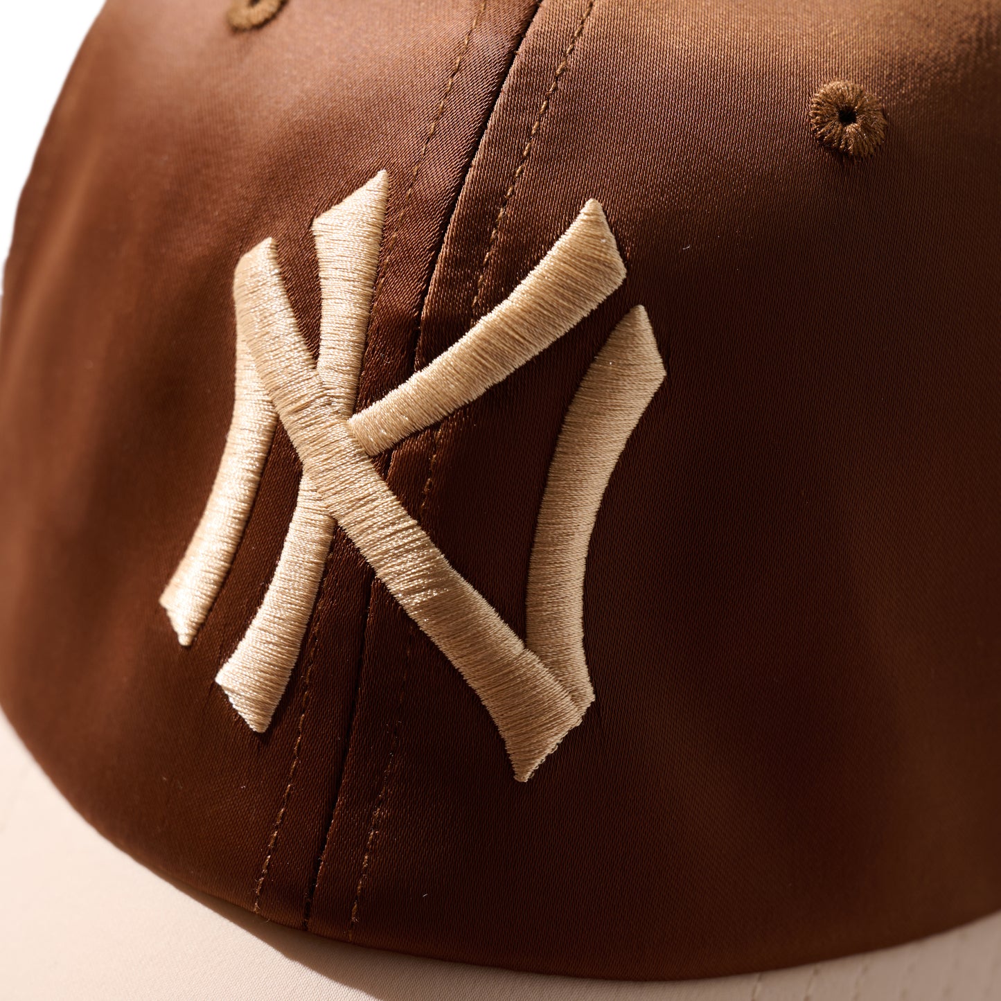Embroidery "KN" Satin Cap / Togo Brown x Champagne