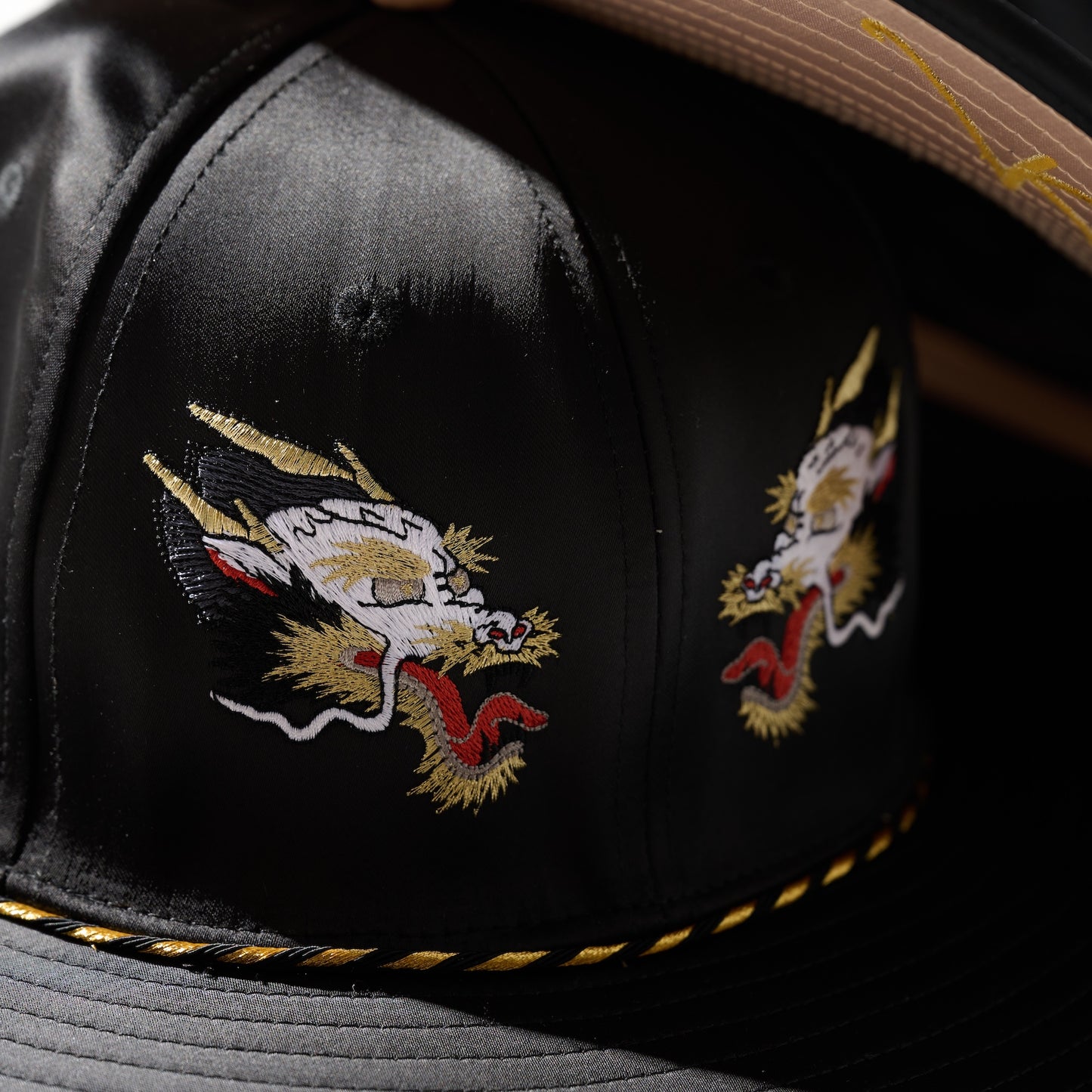 Suka-Style Long Brim Hat / Kowloon Twin Dragon
