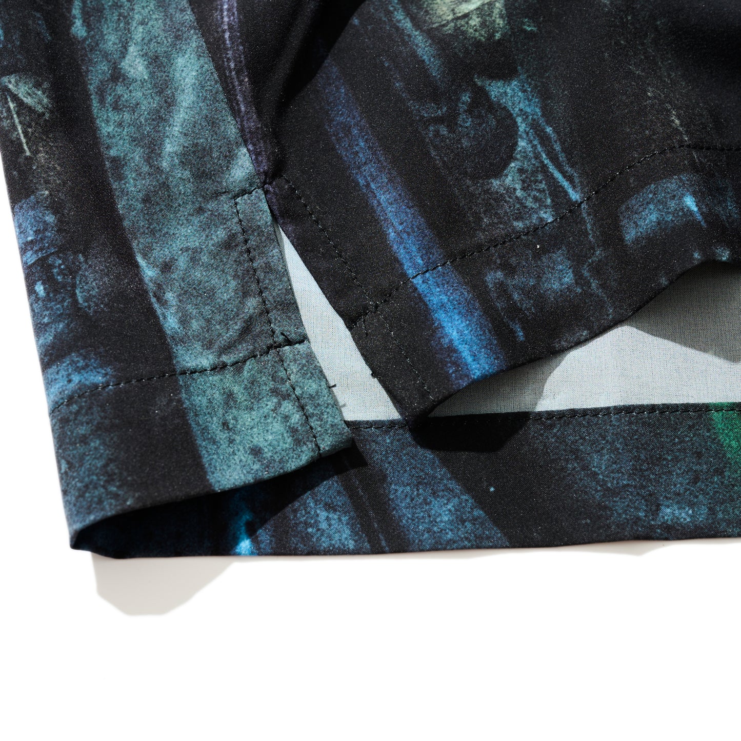THE ART OF CINEMATIC SCENERY OVERPRINT SHIRT / ALLEY OF WALLED CITY