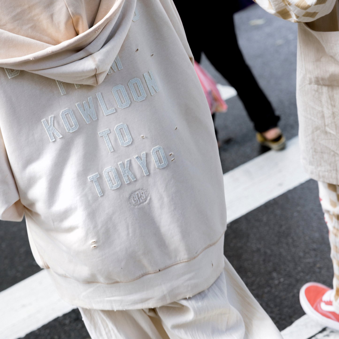 Sun Faded Kowloon Lightweight Zip-up Hoodie / Pastel Beige
