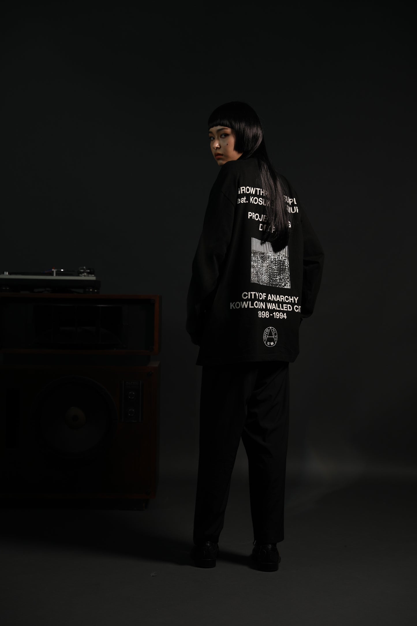 L/S TEE ”CITY OF ANARCHY”