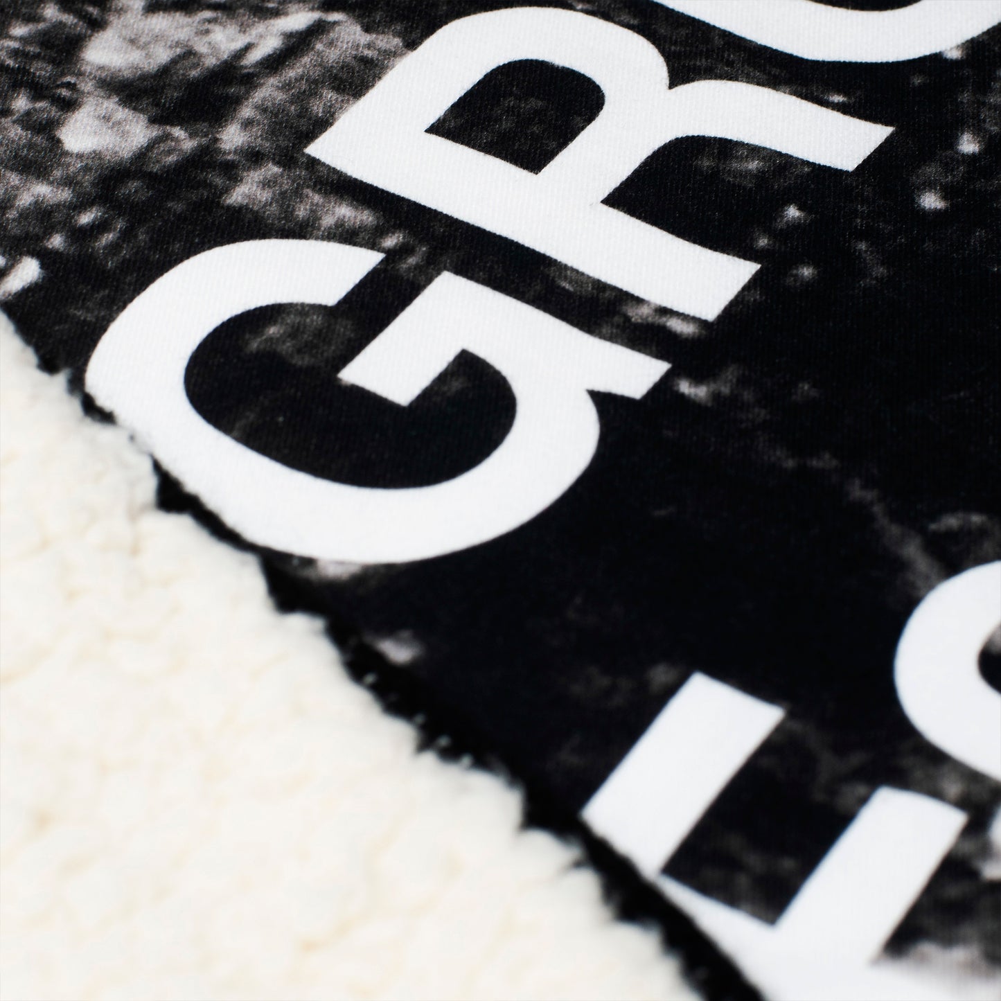 XL BLANKET “WALLED CITY”