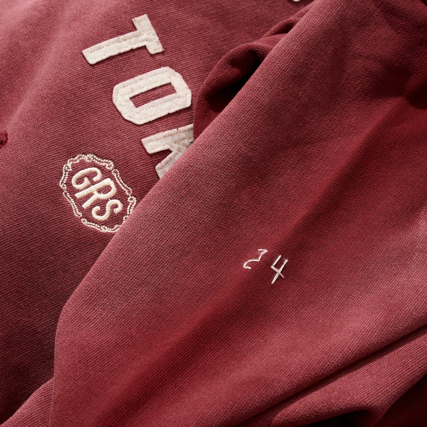 [Pre-Order] Hand Stitch 24 竜 Heavy Weight Cotton Sun Faded Hoodie / Burgundy Red