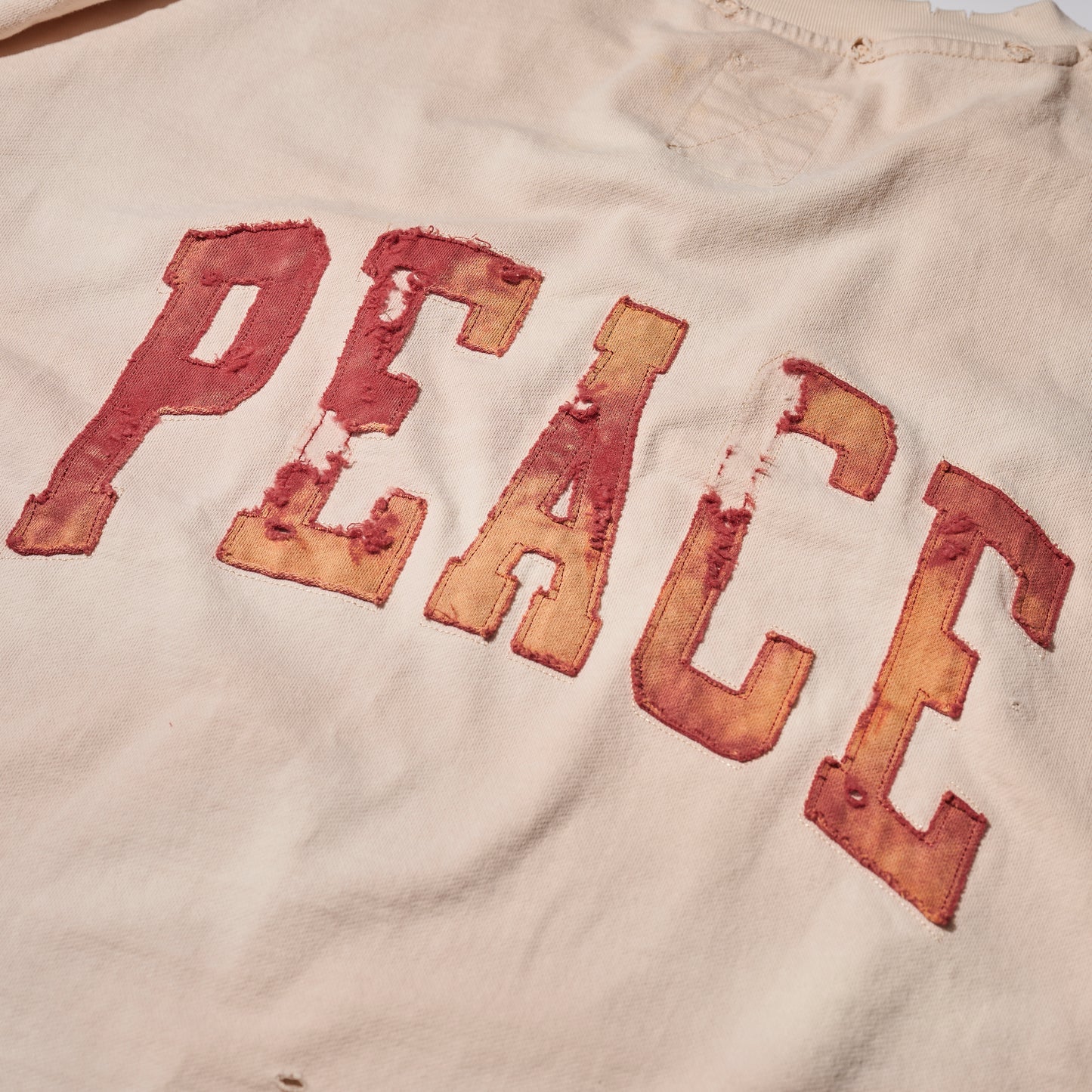 SUN FADED HEAVY DISTRESSED OVERSIZE PEACE TEE / VINTAGE WHITE (HK EDITION)