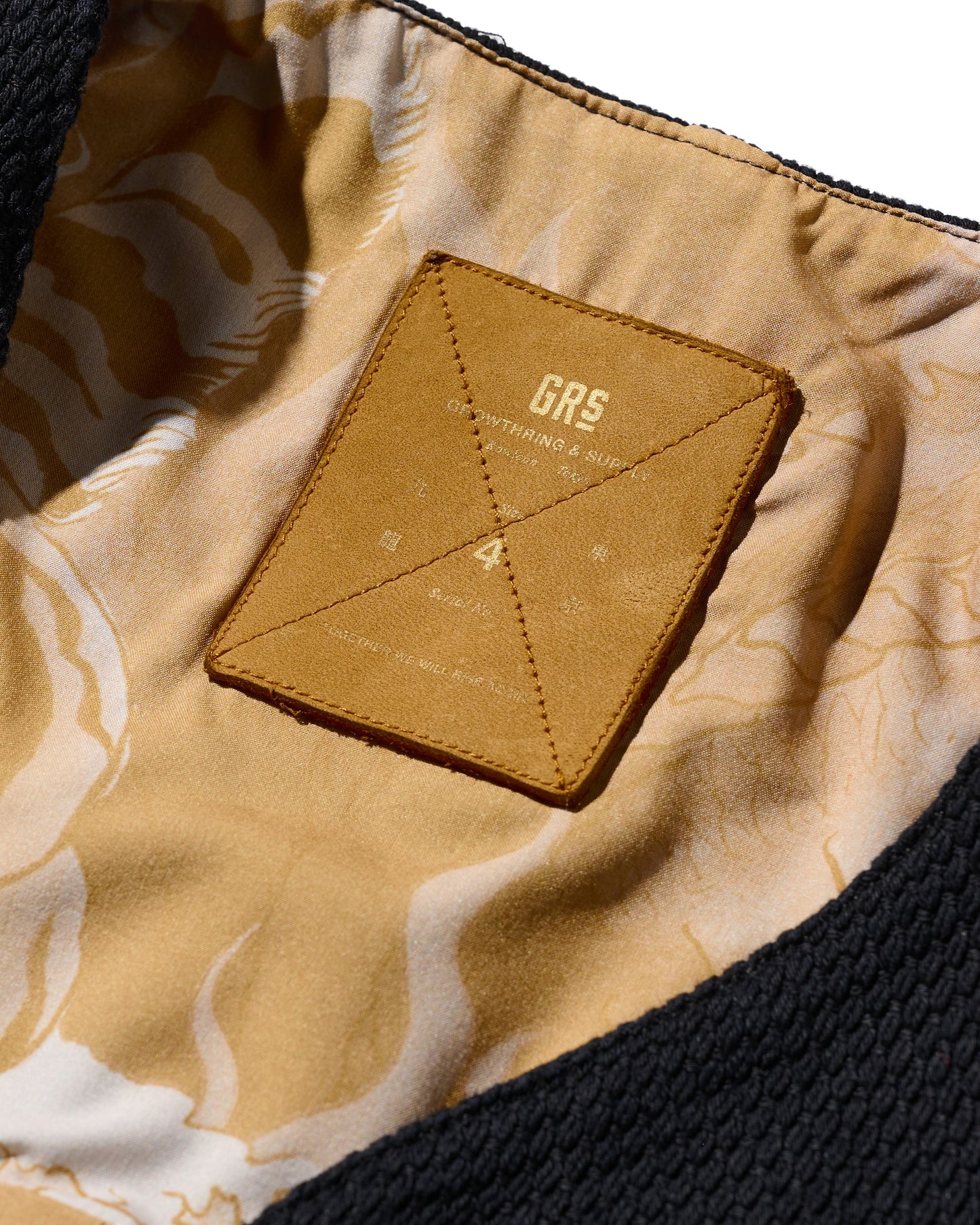 SASHIKO KUNG FU VEST / KUROZOME