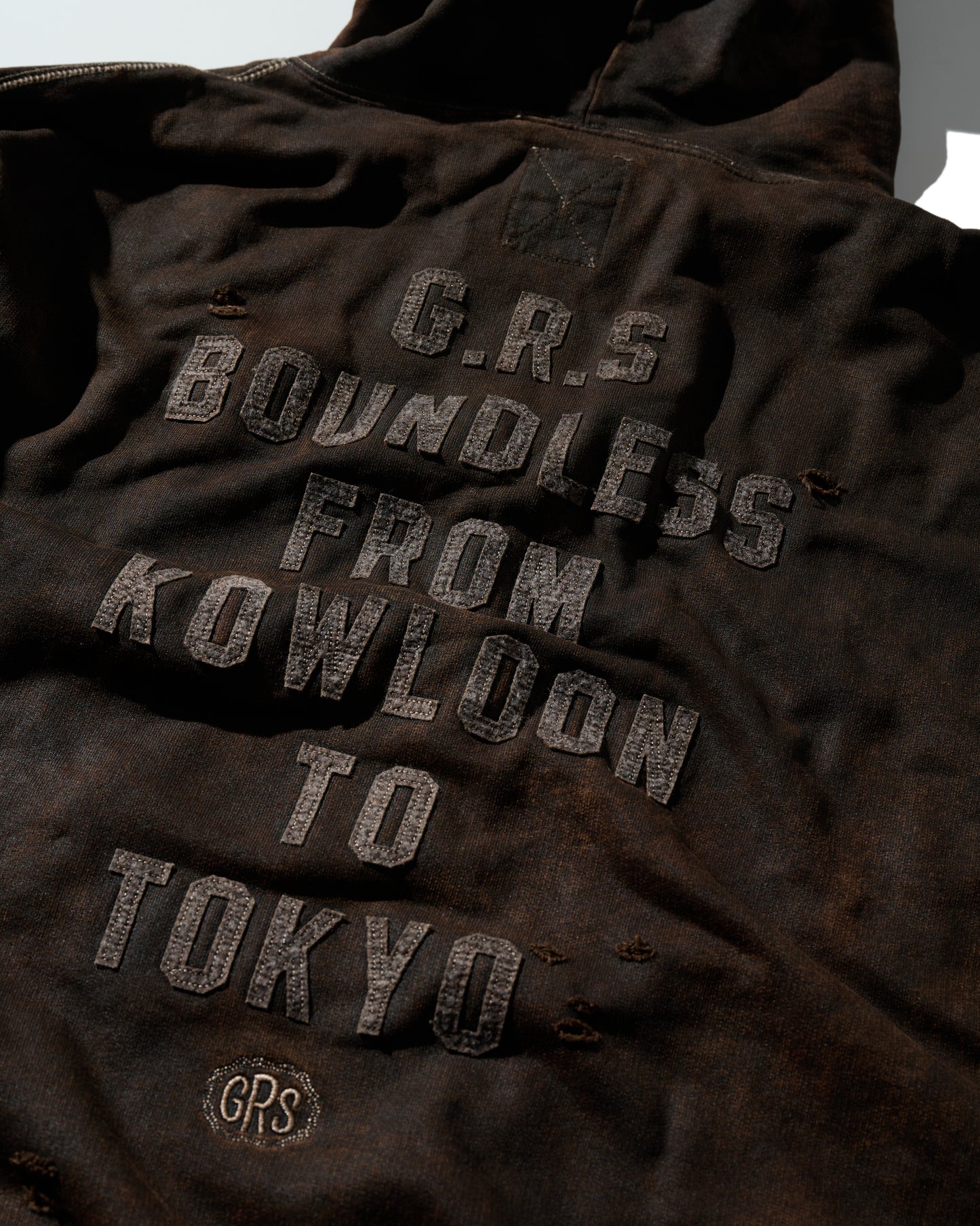 MUD DYEING KOWLOON CITY HEAVY WEIGHT HOODIE