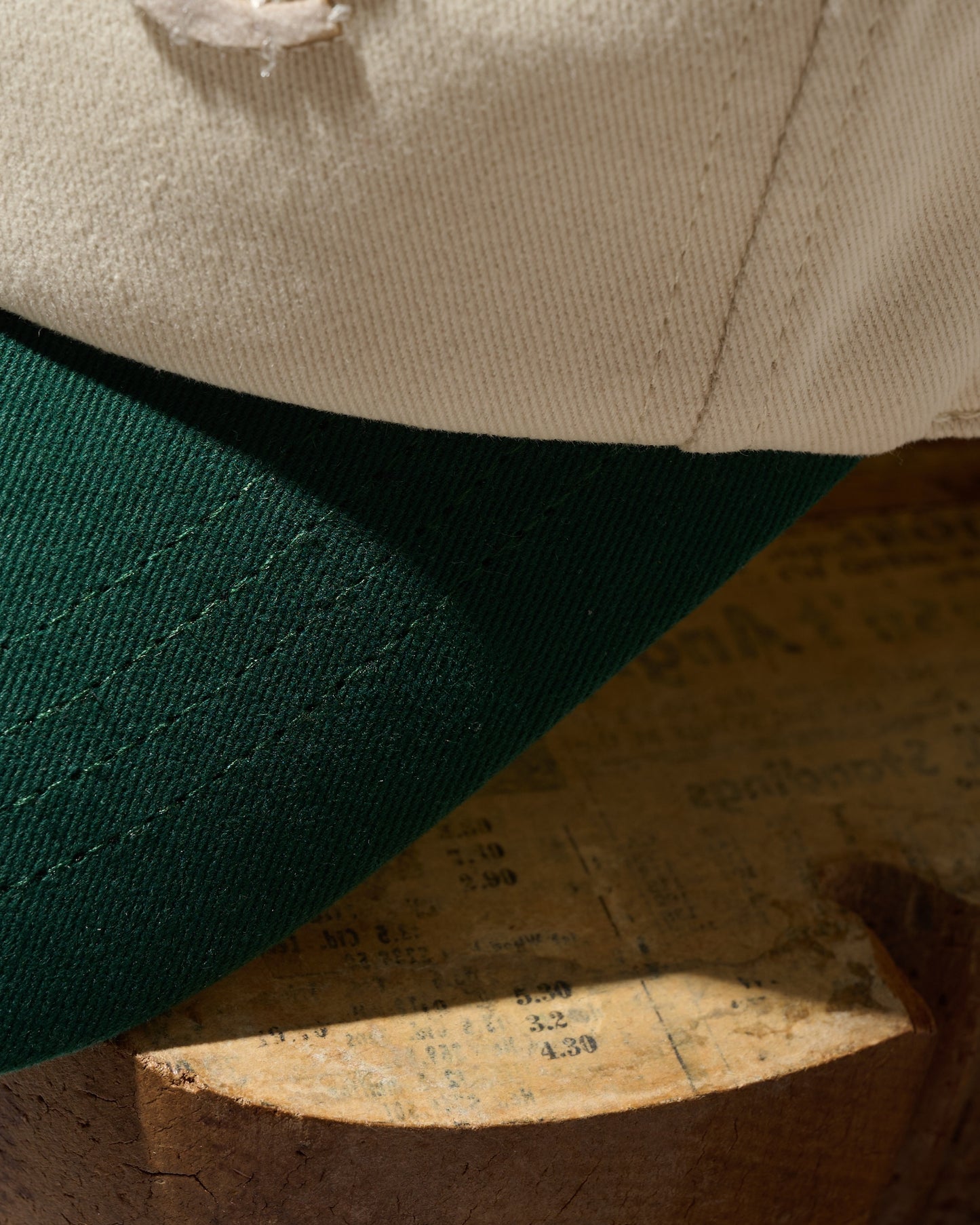 HAND QUILTED “RISE” TWO TONE CAP / OFF-WHITE & GREEN