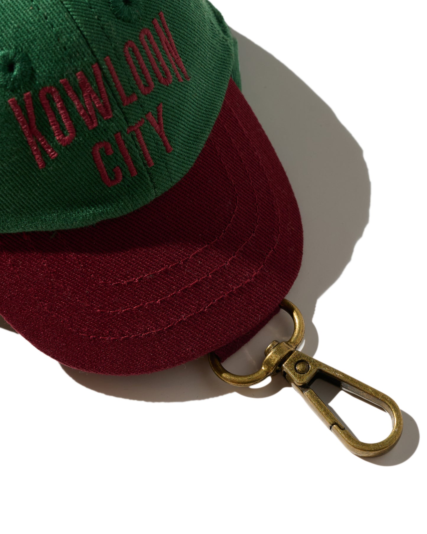 EMBROIDERY "KOWLOON CITY" MINI CAP POUCH / RED & GREEN