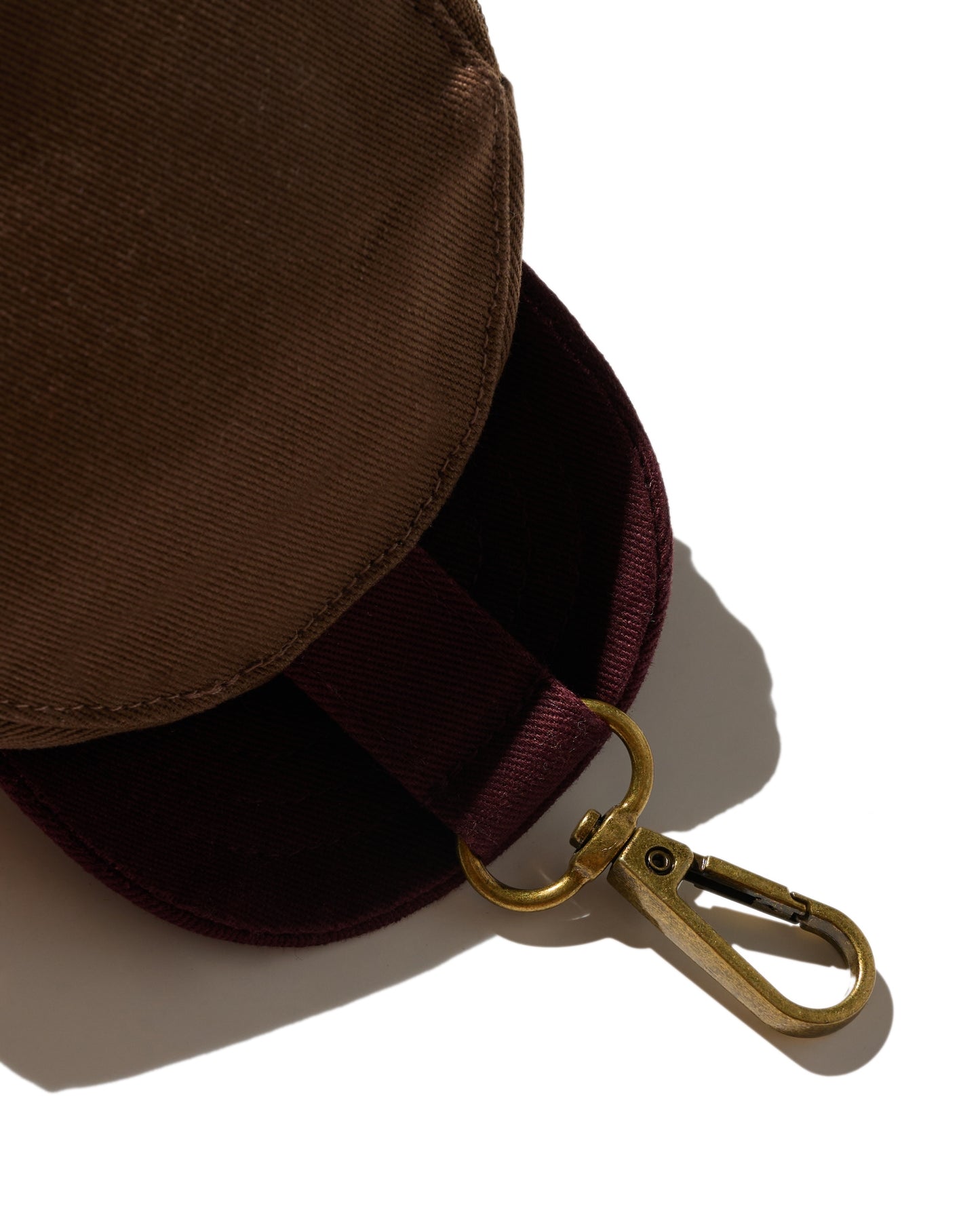 EMBROIDERY "KN" MINI CAP POUCH