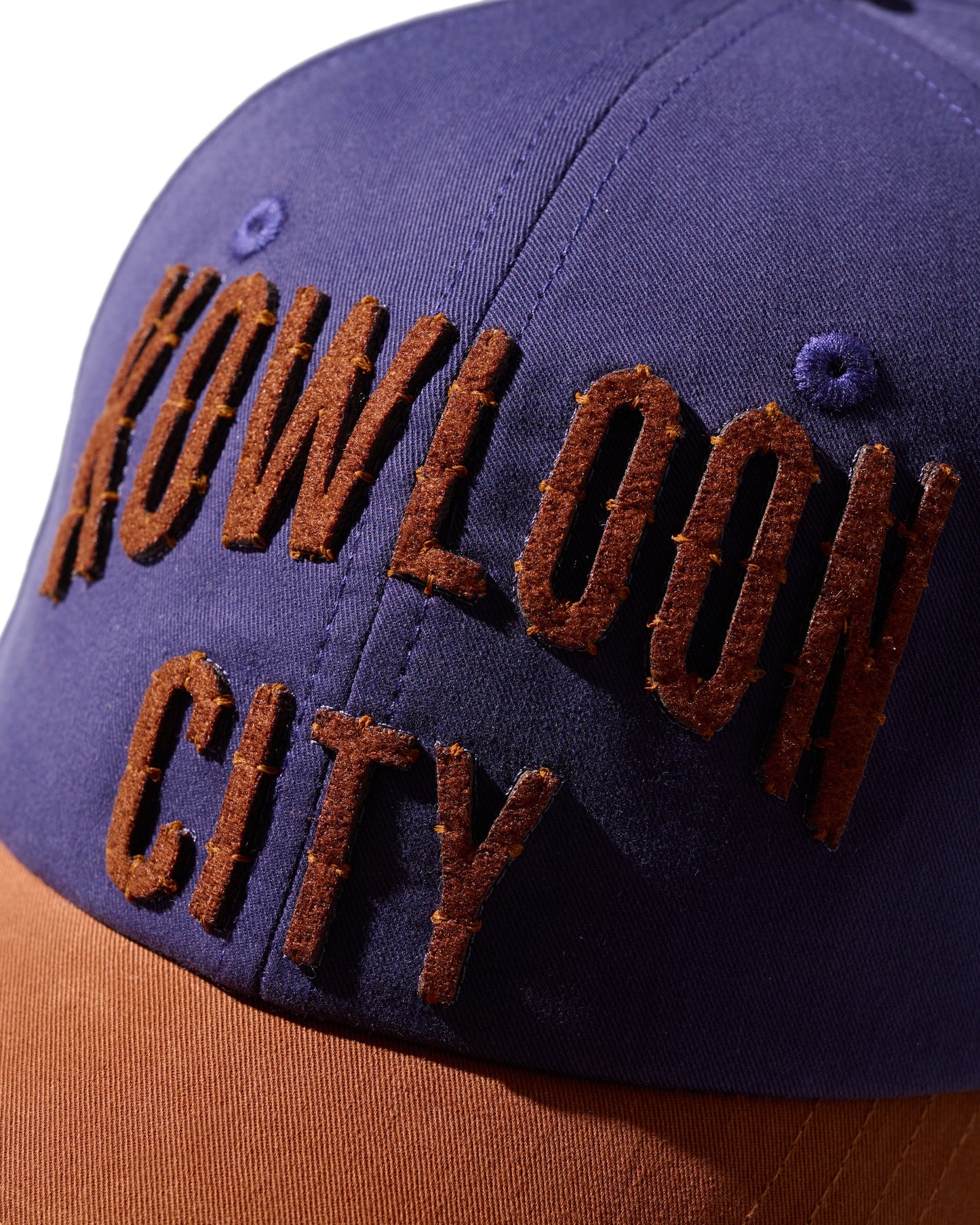 EMBROIDERY "KOWLOON CITY" TWO TONE CAP