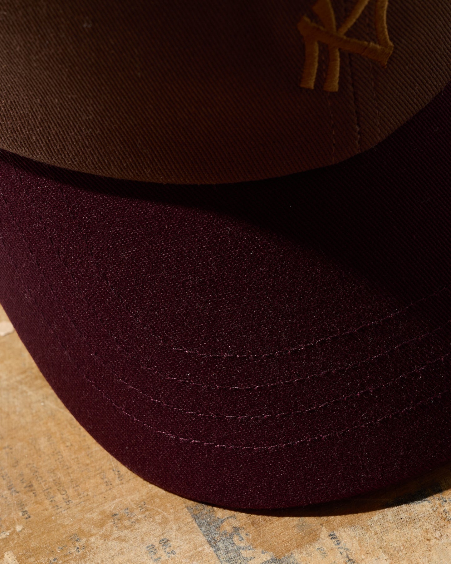 EMBROIDERY "KN" TWO TONE CAP