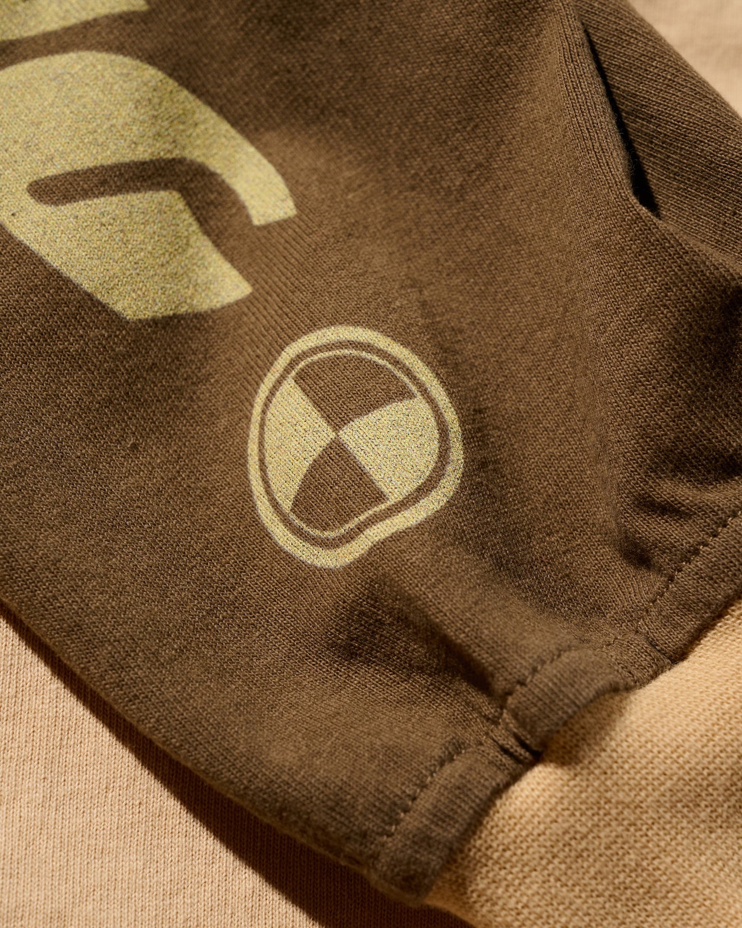 LS TEE / BEIGE BROWN