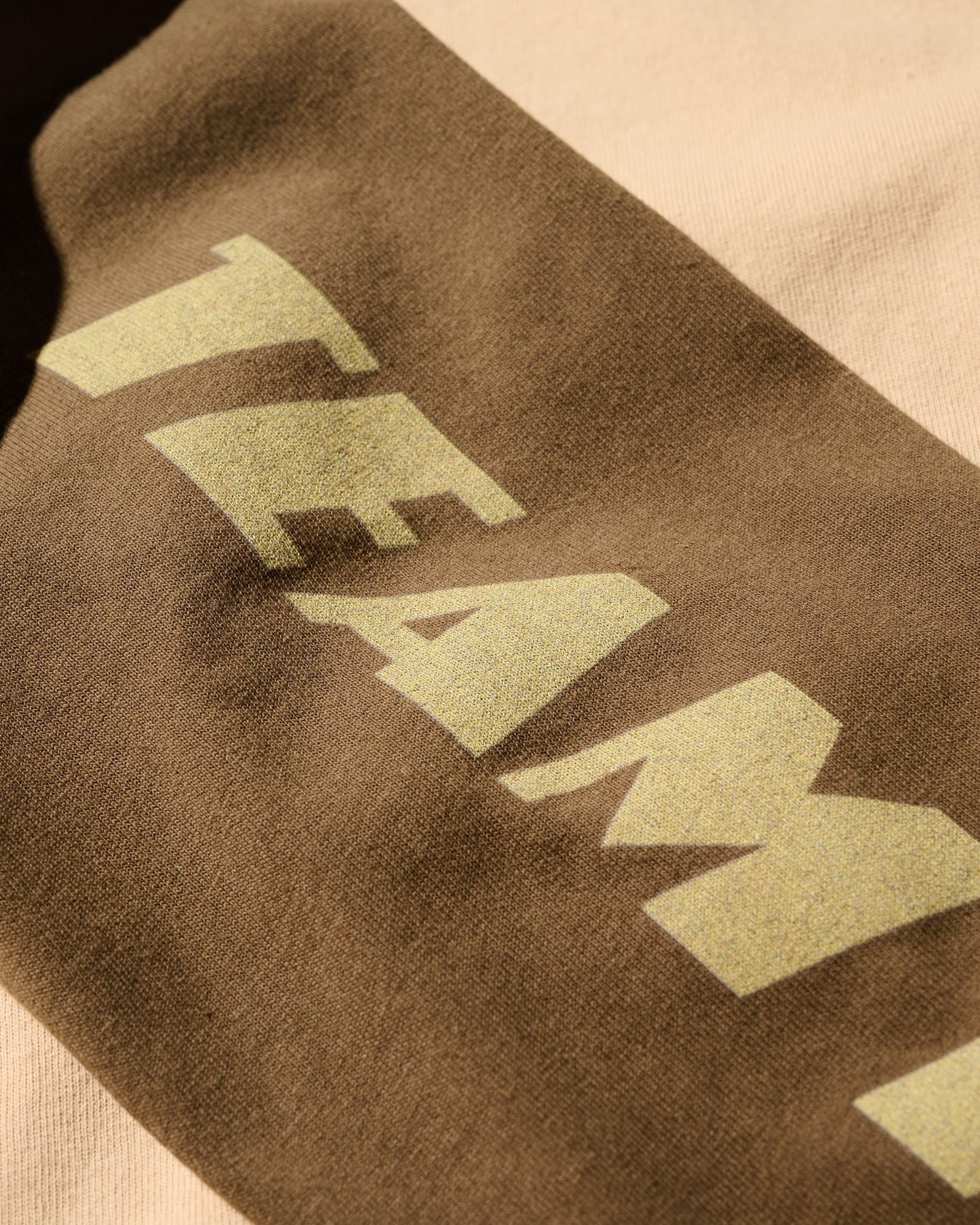 LS TEE / BEIGE BROWN