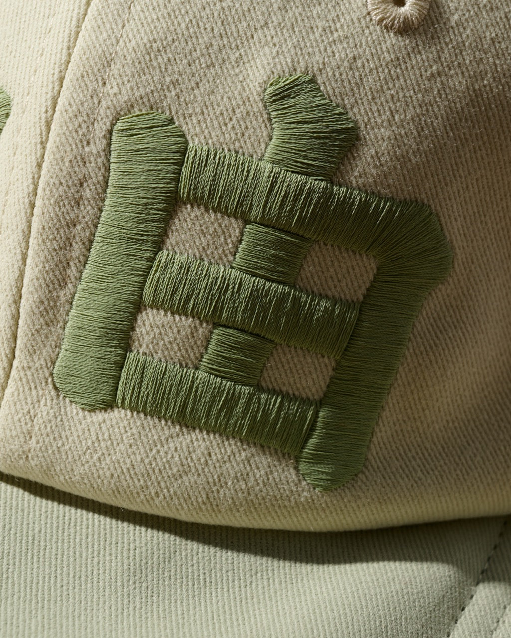 F&P EMBROIDERY FREEDOM FLIP UP CAP / OLIVE