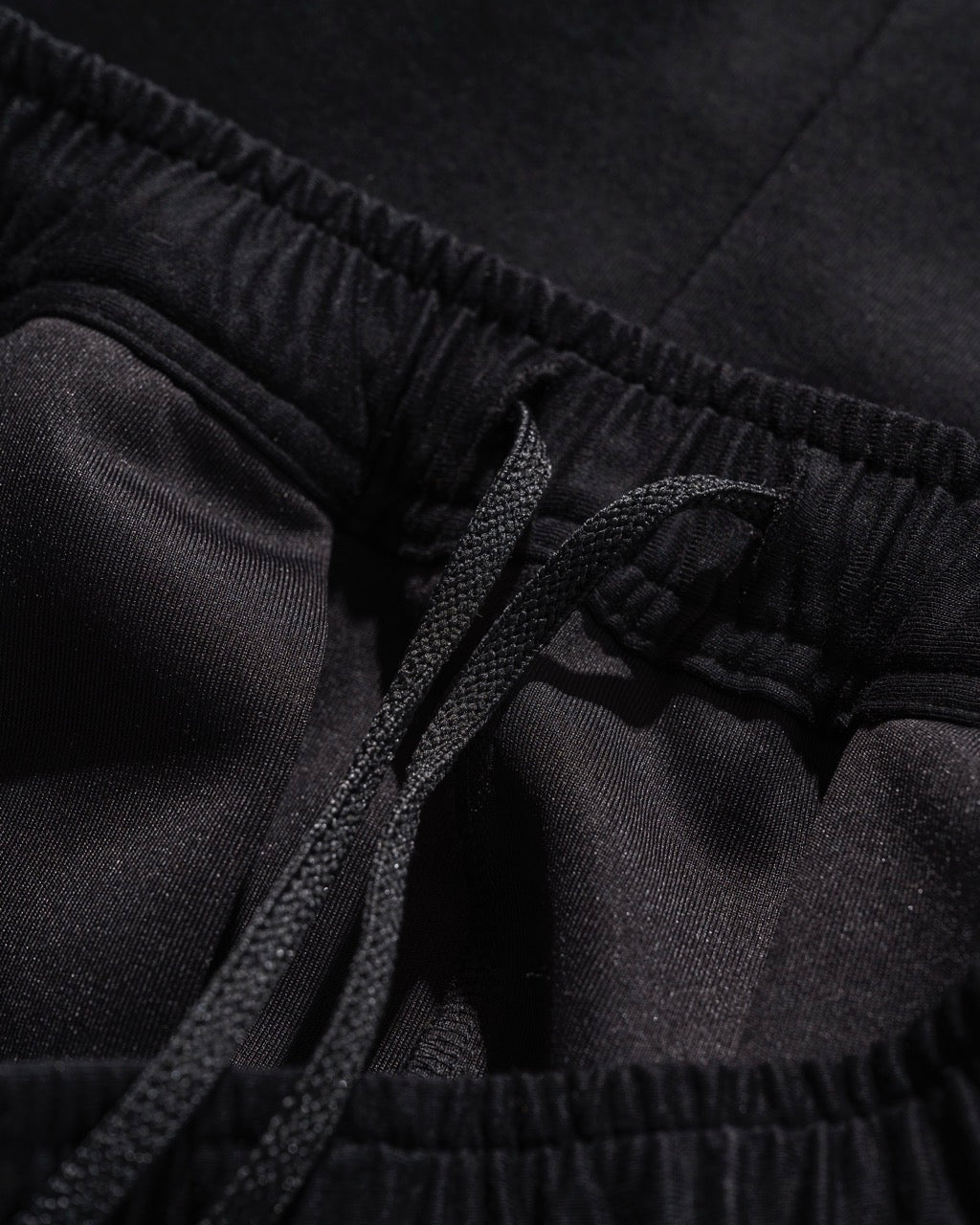 [PRE-ORDER] TEAM RISING TRACKSUIT / BLACK