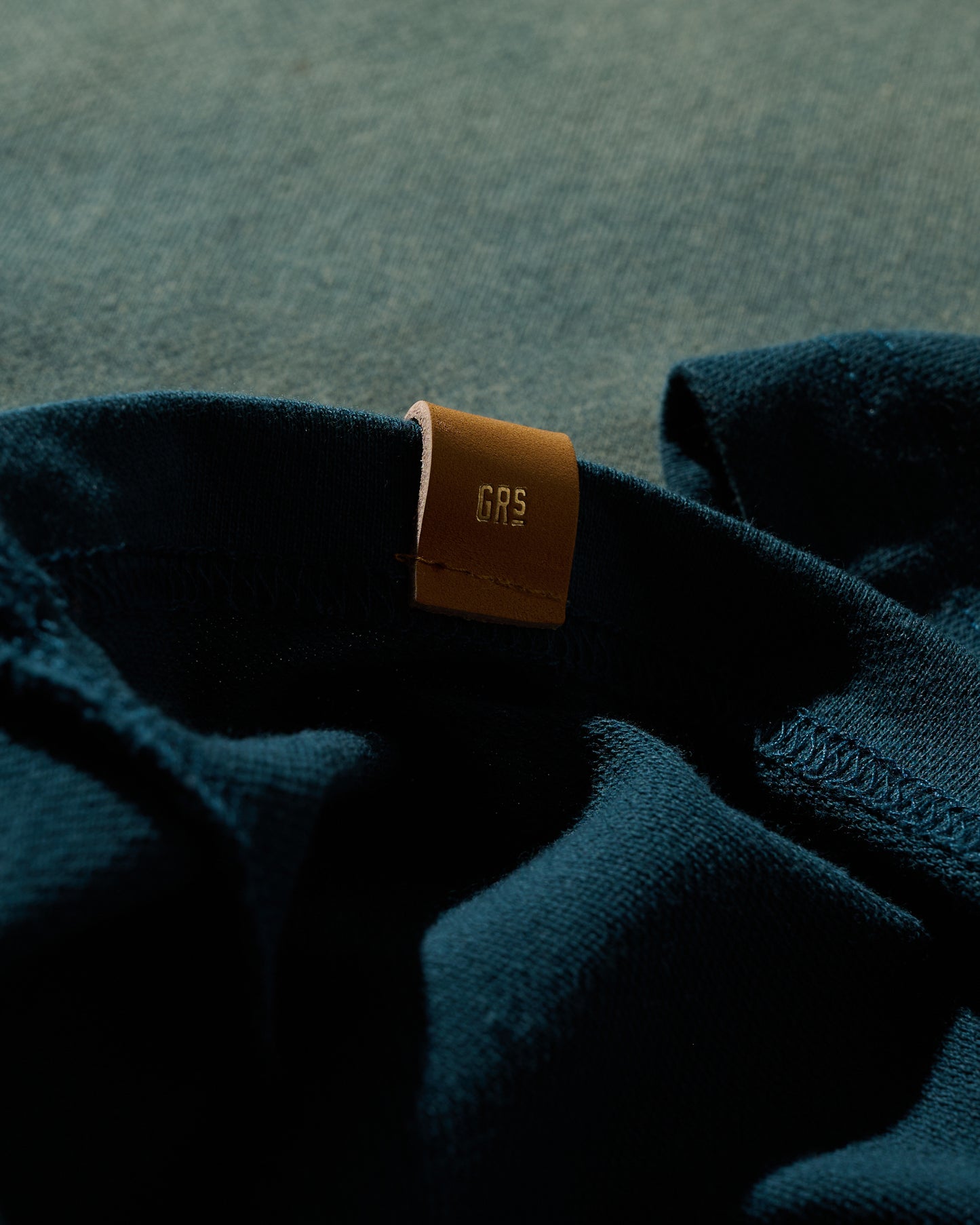 GRS SUN FADED S/S POCKET TEE / INDIGO