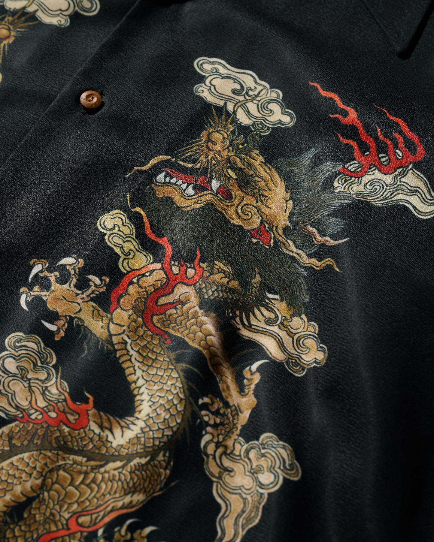 DOUBLE DRAGON OVERPRINT CREPE SHIRT / BLACK