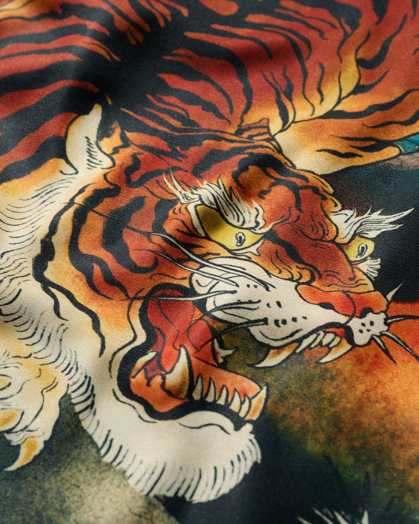 DOWNHILL TIGER & DRAGON" OVERPRINT CREPE SHIRT / ORIGIN