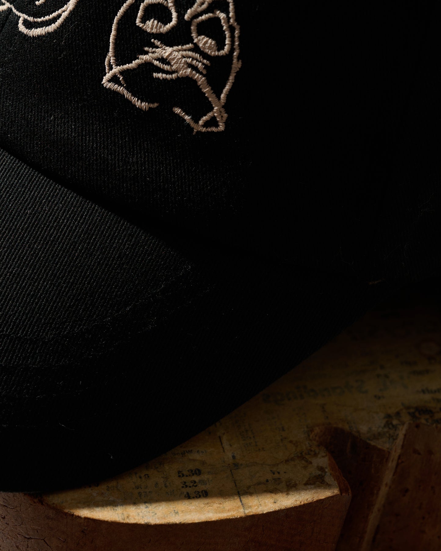 9GAG x GRS crew cap - Icon Cap