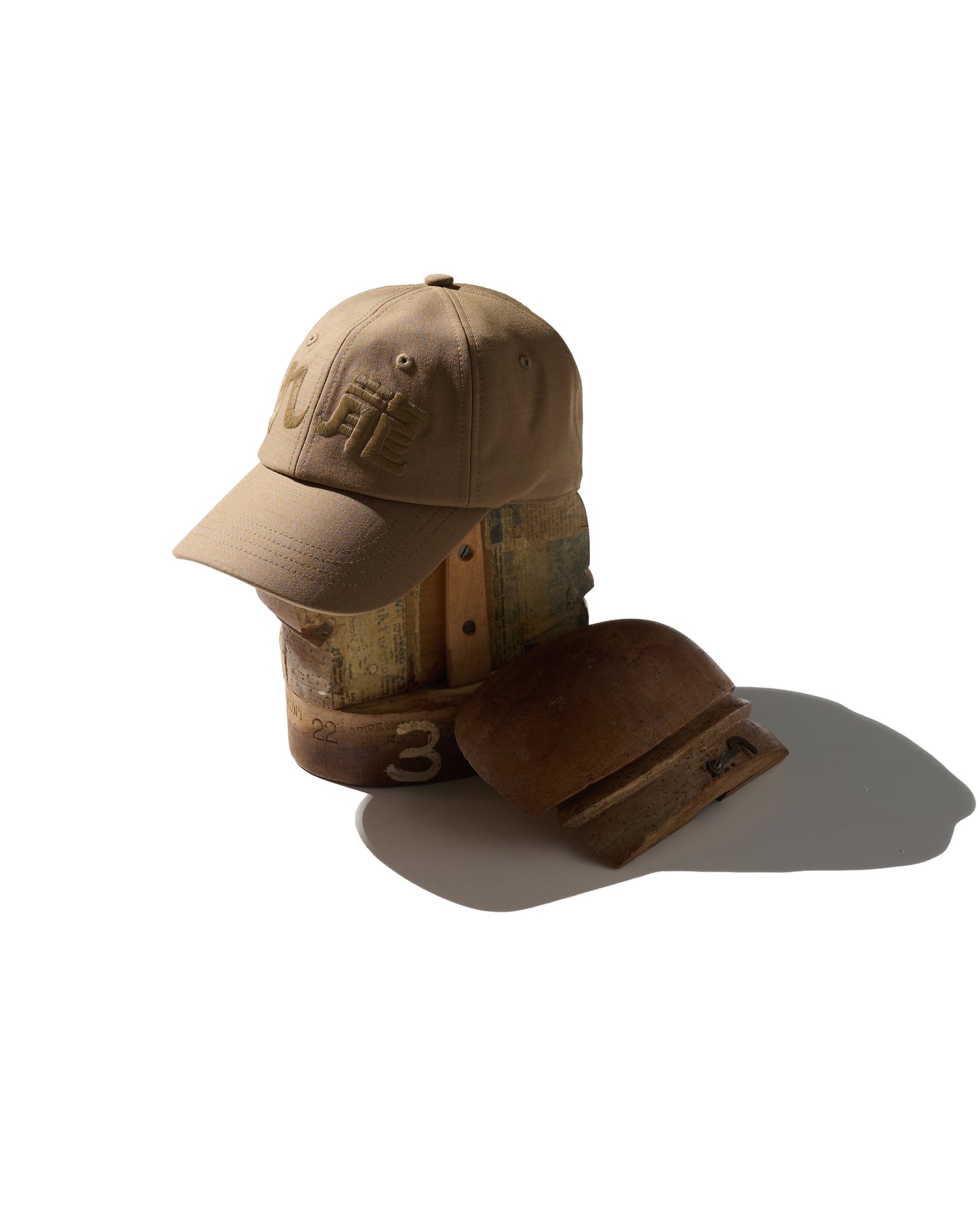 KOWLOON TWEED CAP / TAN