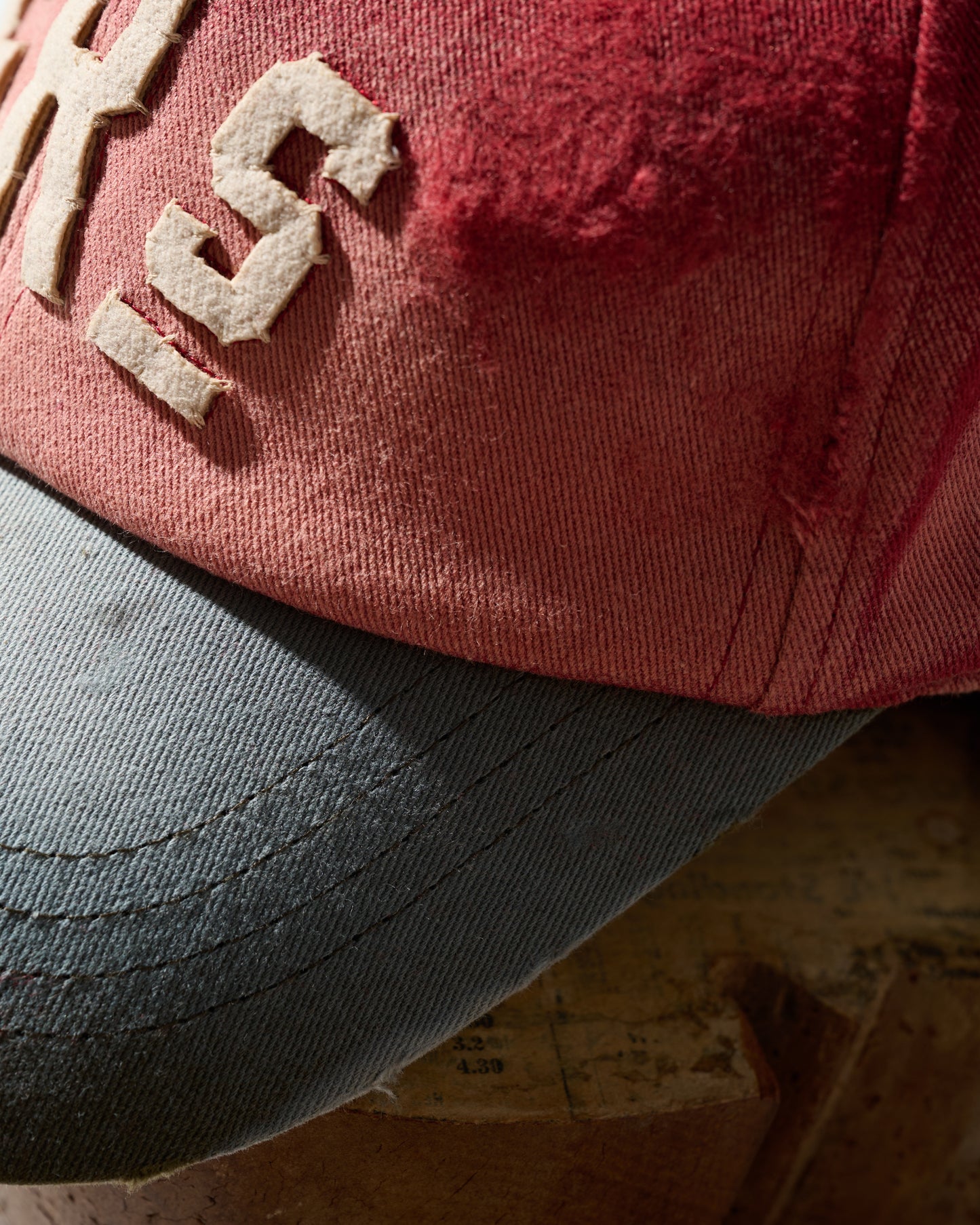 SUN FADED DISTRESSED “GRS” TWO TONE CAP / OLIVE & RED
