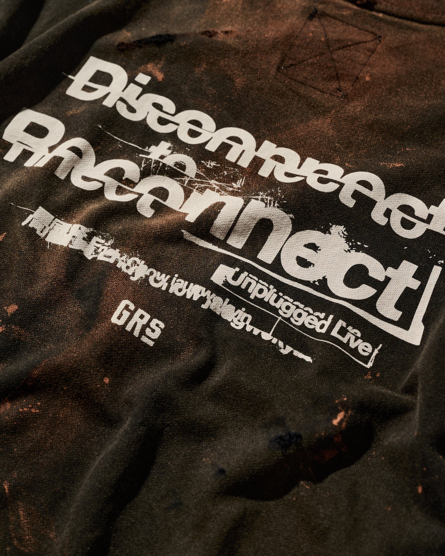 [PRE-ORDER] Disconnect To... Reconnect Unplugged Live X GRS SUN FADED DISTRESSED TEE / BLACK