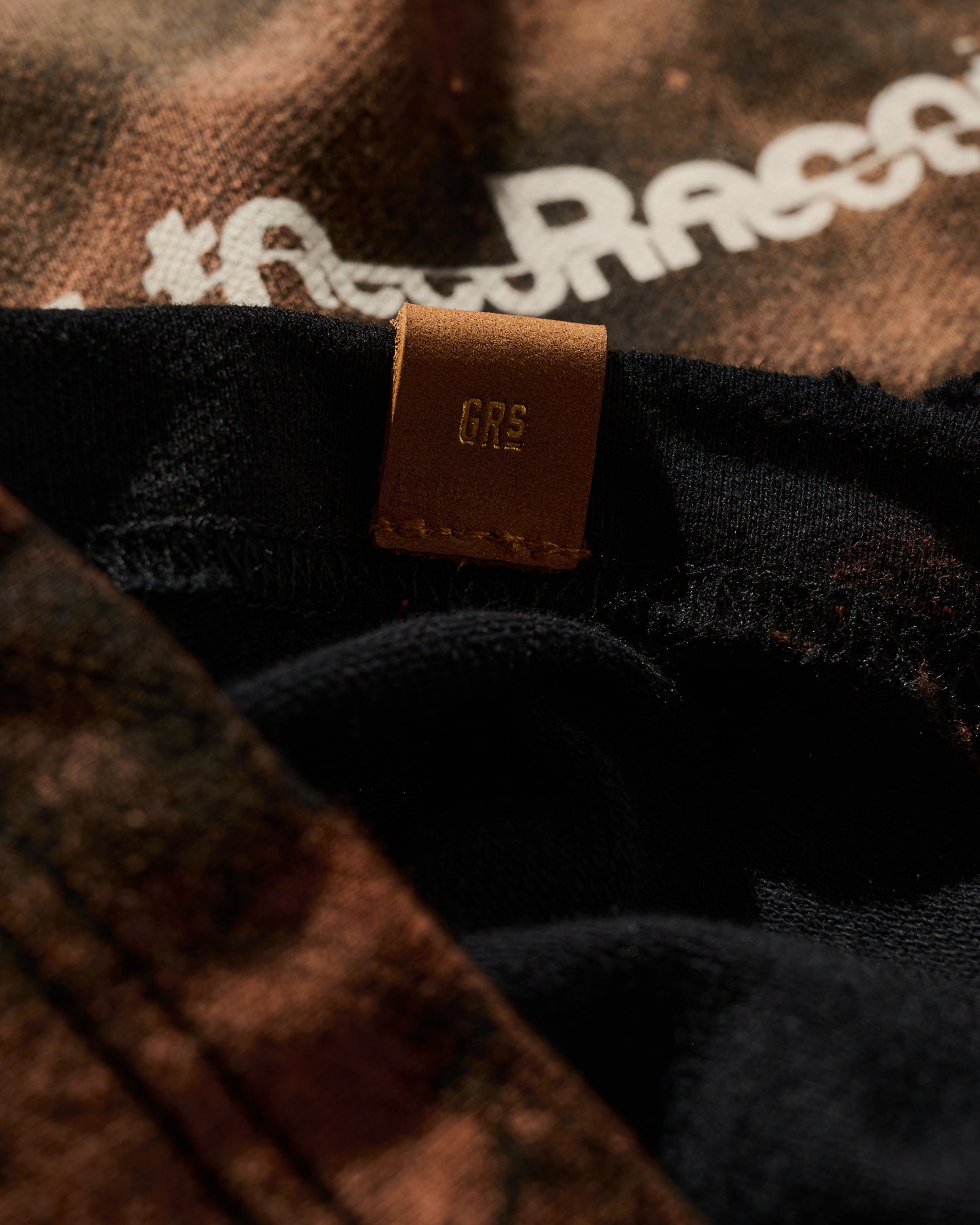 [PRE-ORDER] Disconnect To... Reconnect Unplugged Live X GRS SUN FADED DISTRESSED TEE / BLACK
