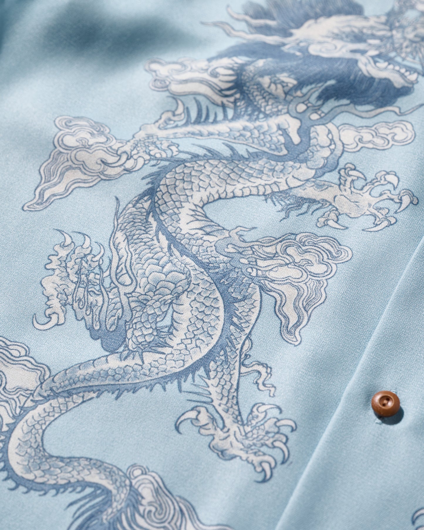DOUBLE DRAGON OVERPRINT CREPE SHIRT / SEASIDE BLUE