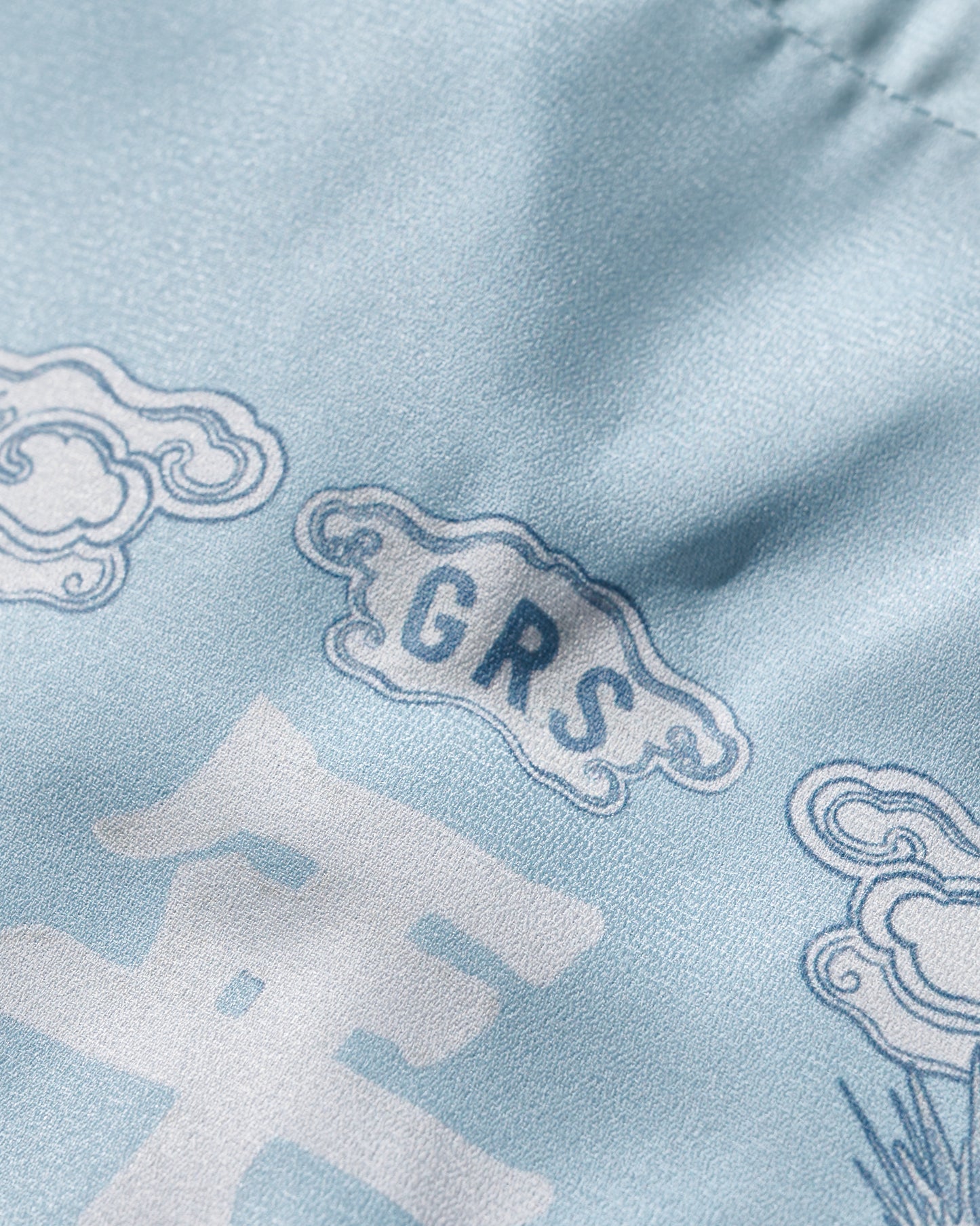 DOUBLE DRAGON OVERPRINT CREPE SHIRT / SEASIDE BLUE
