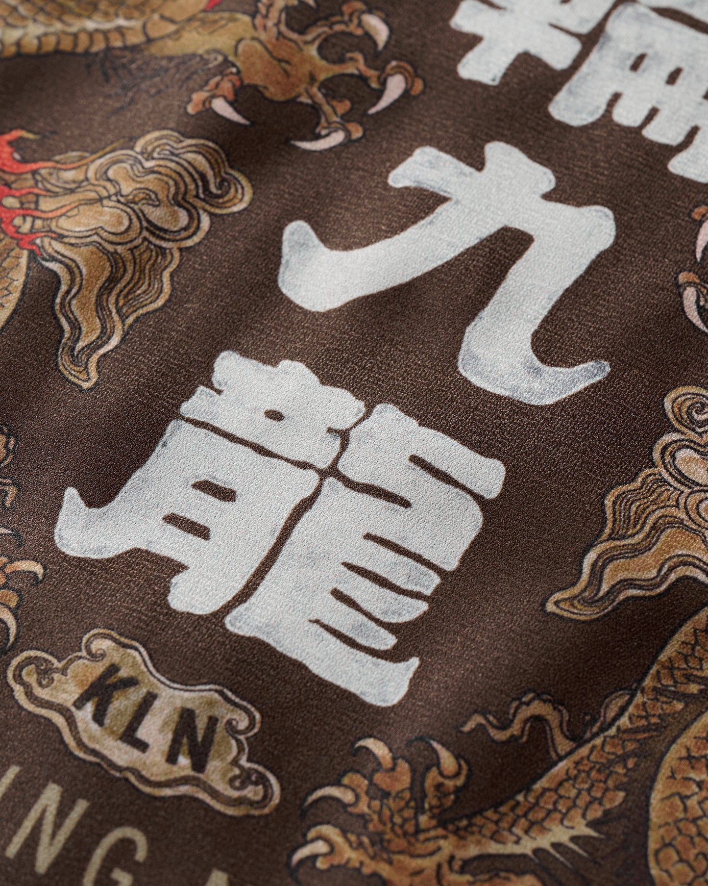 DOUBLE DRAGON OVERPRINT CREPE SHIRT / BROWN