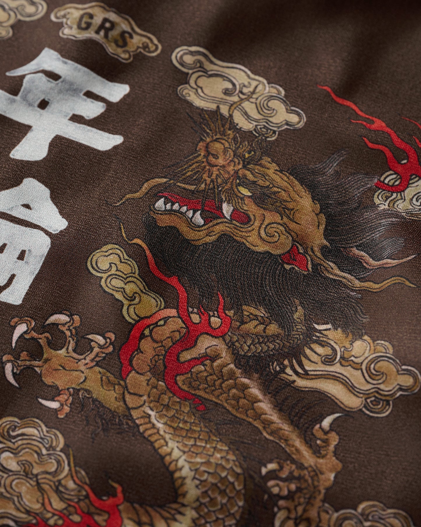 DOUBLE DRAGON OVERPRINT CREPE SHIRT / BROWN