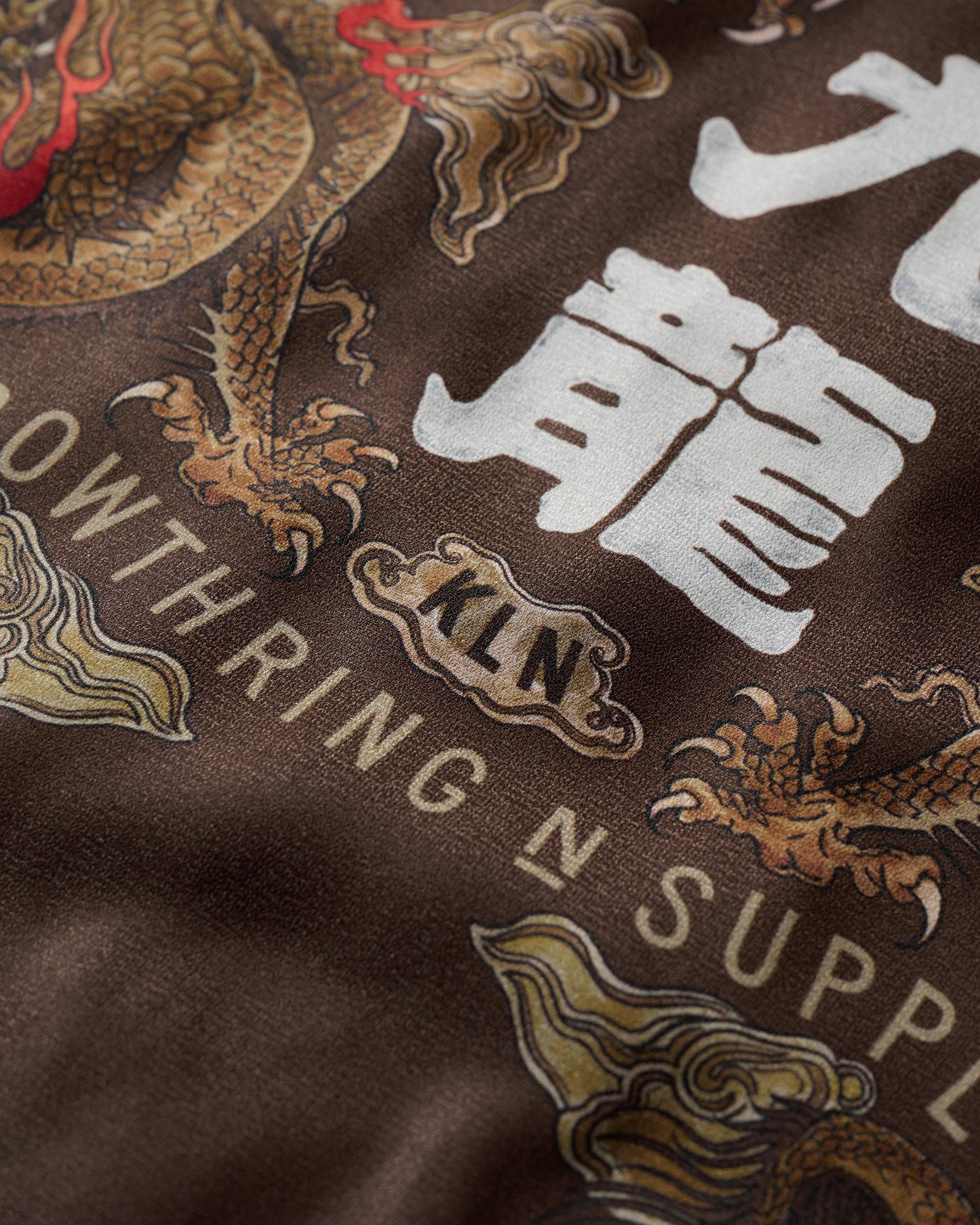 DOUBLE DRAGON OVERPRINT CREPE SHIRT / BROWN
