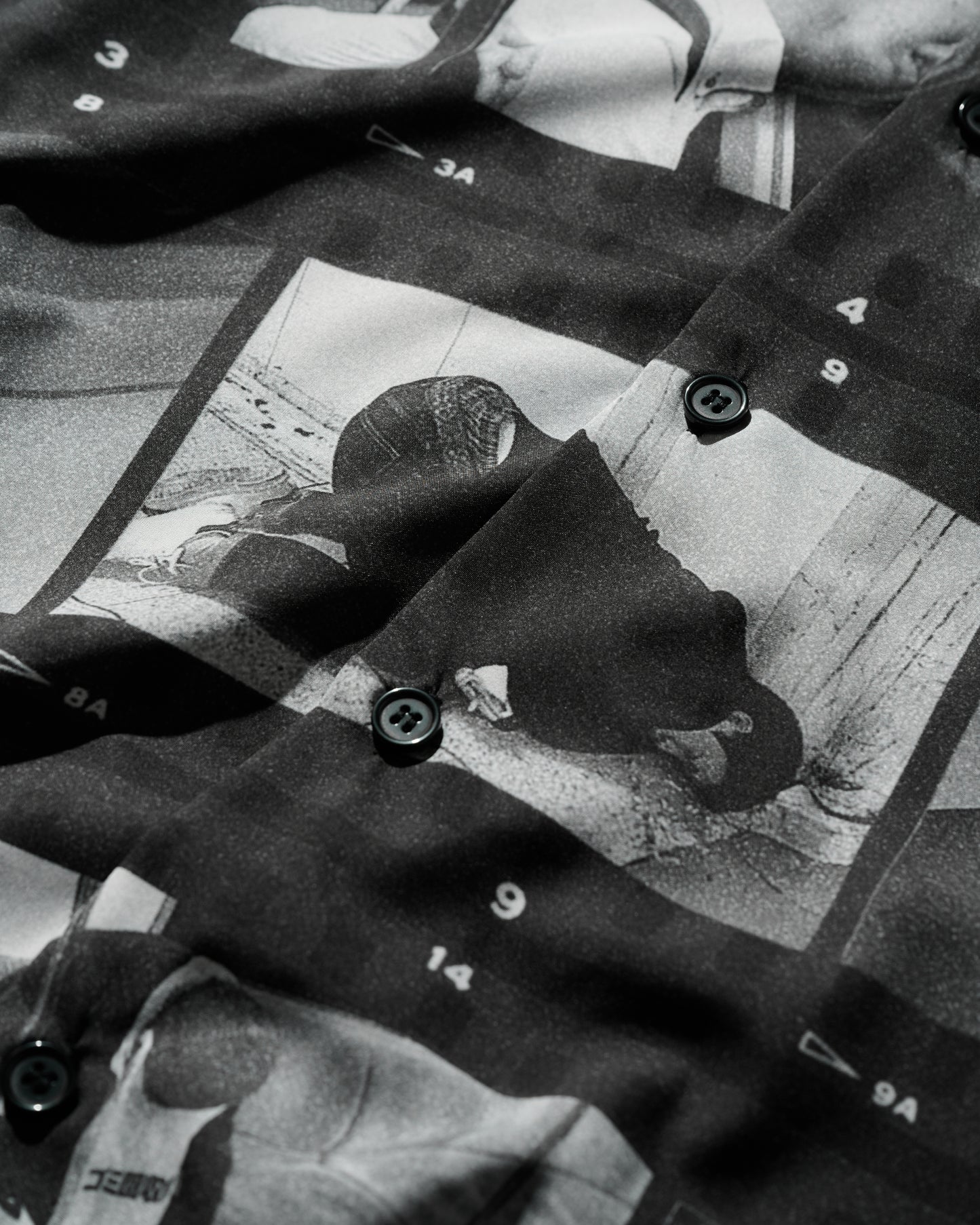 PHOTOPRINT SHIRT / BLACK & WHITE
