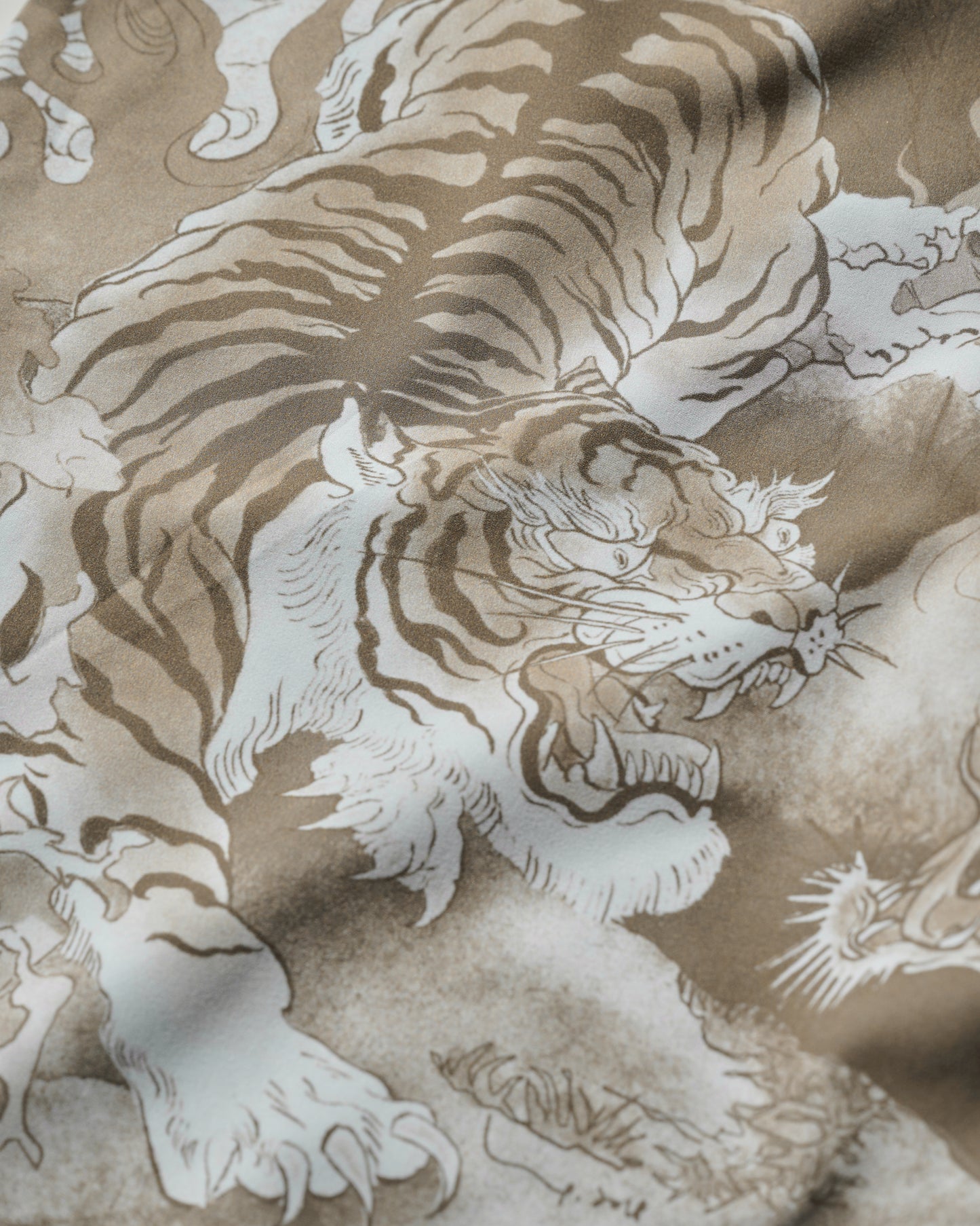 DOWNHILL TIGER & DRAGON  SWIM SHORTS / SAFARI
