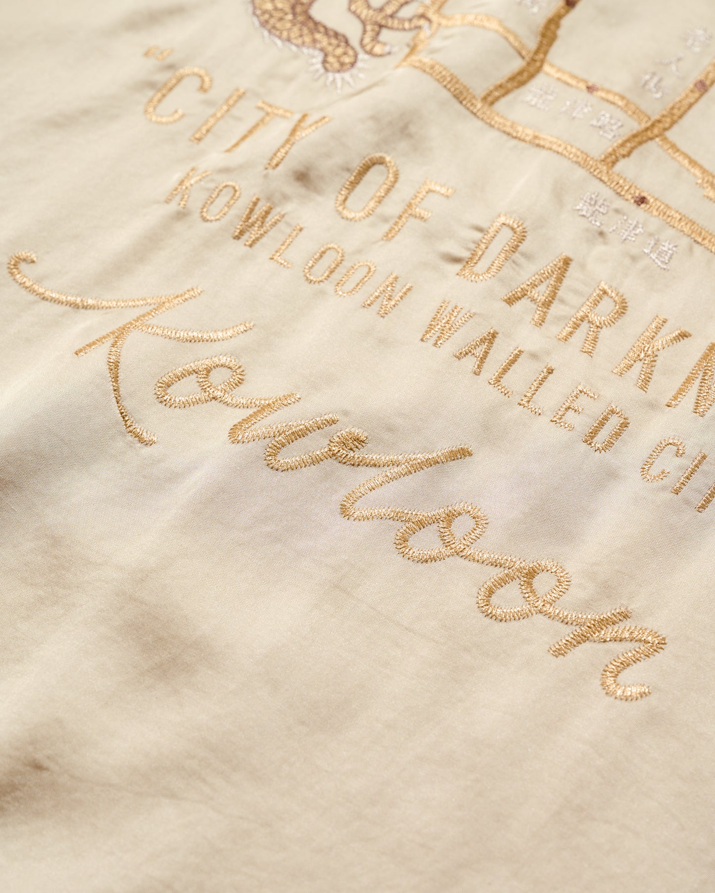 KOWLOON WALLED CITY SILK SHIRT / DESERT BEIGE