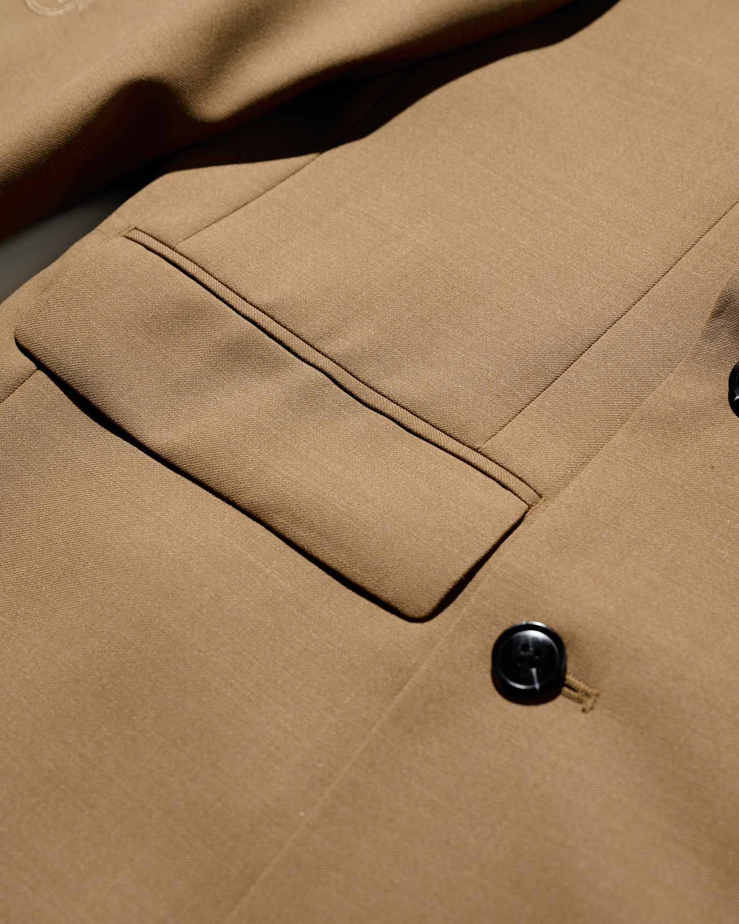 DOUBLE BREASTED TWEED BLAZER / TAN