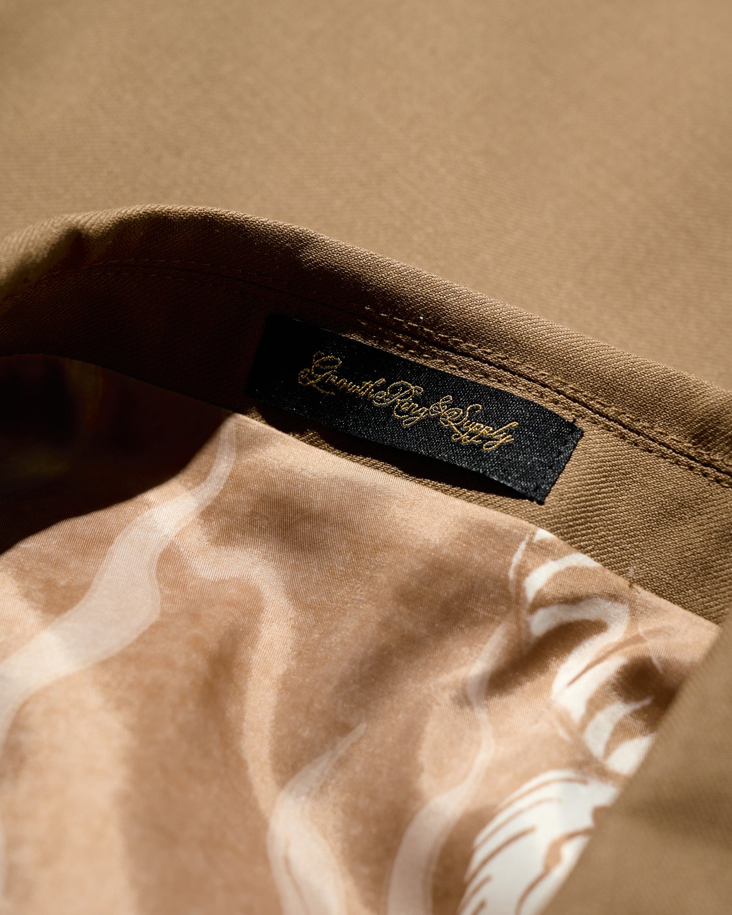 DOUBLE BREASTED TWEED BLAZER / TAN