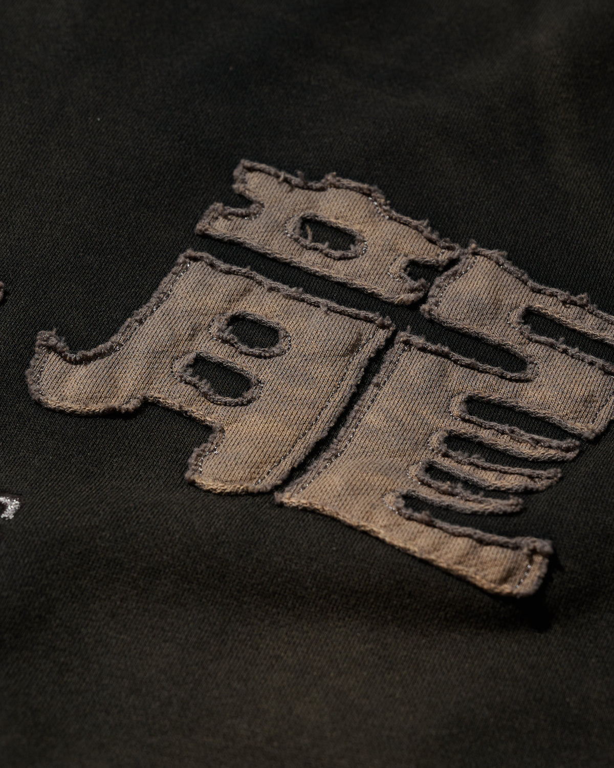GRS FADED DISTRESSED RED KOWLOON TEE  - GREY ON BLACK