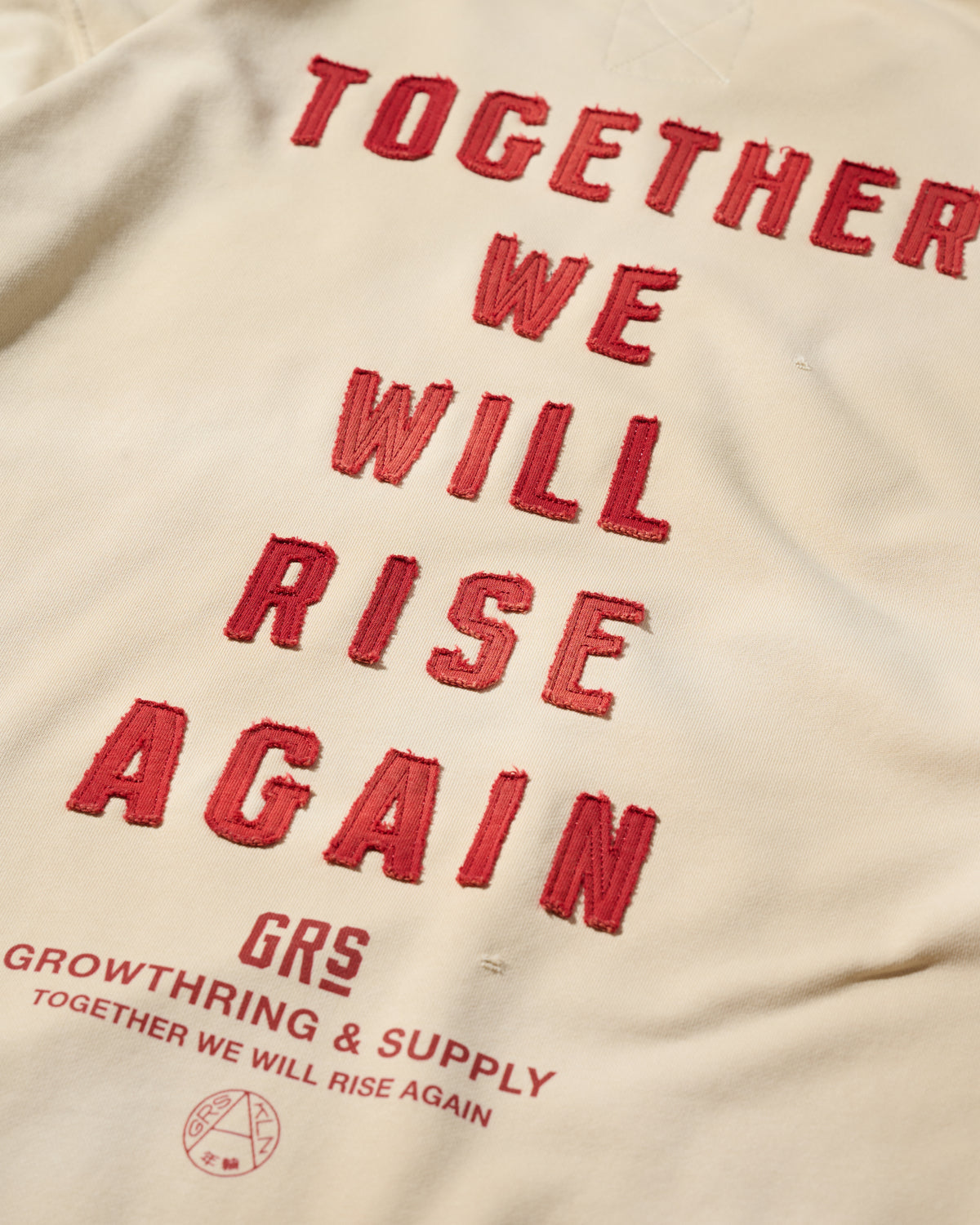 GRS FADED DISTRESSED KOWLOON TEE - RED ON WHITE