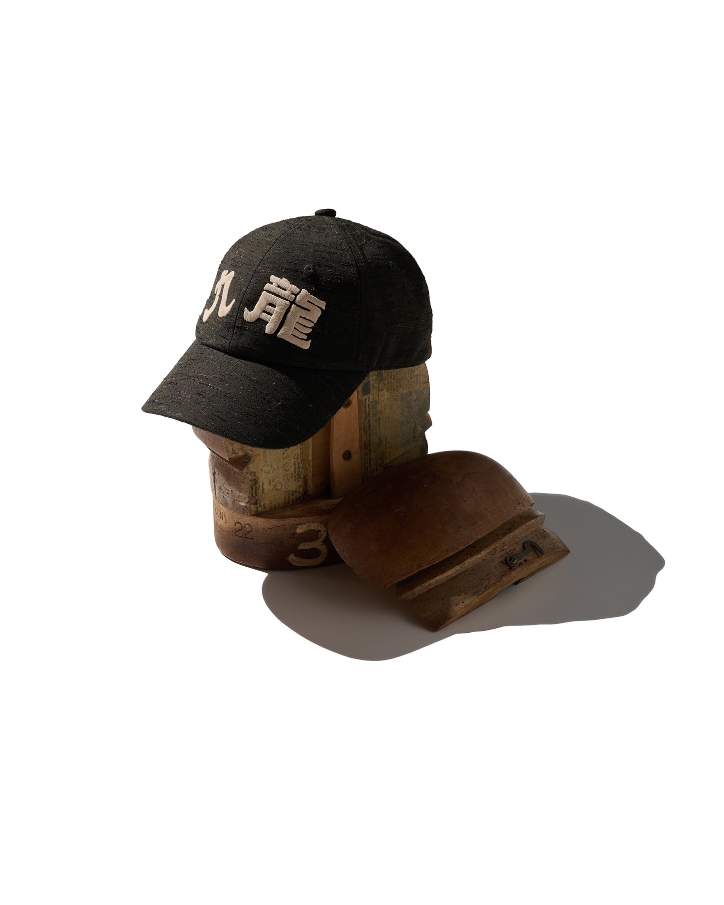 Kimono Silk Embroidery “Kowloon” Cap type 7 / 2026
