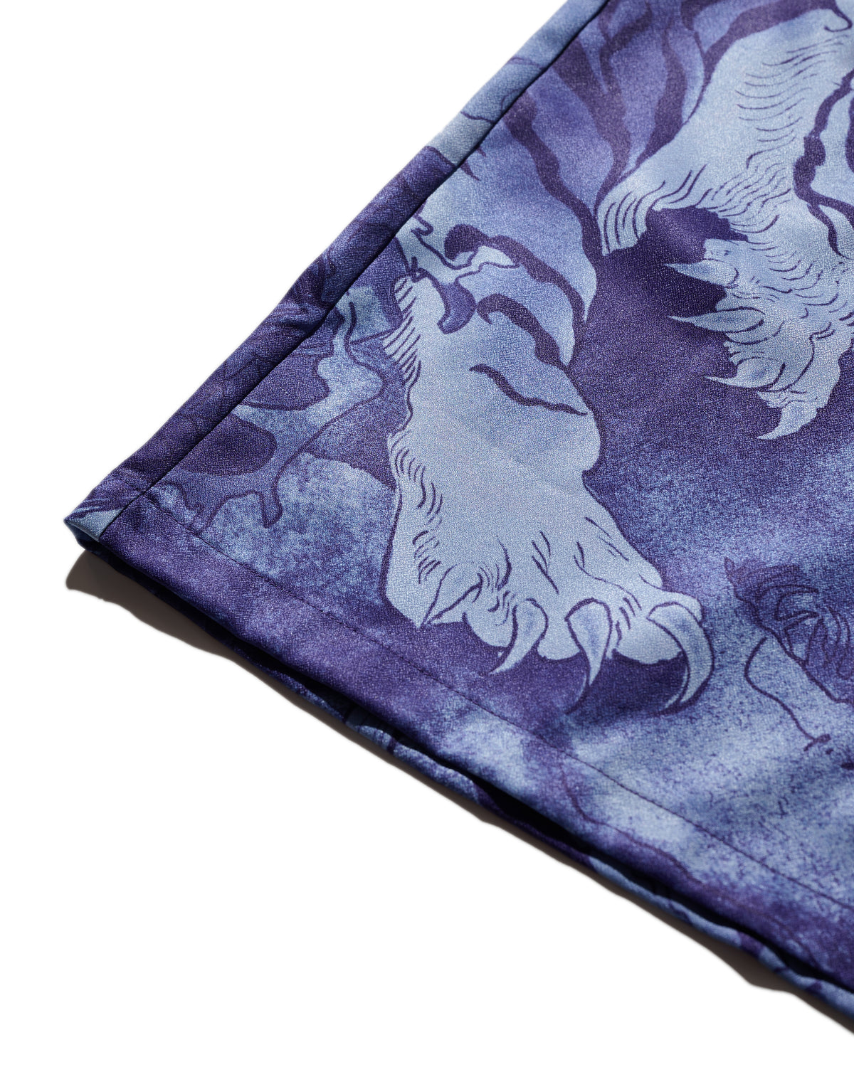 DRAGON & TIGER OVERPRINT CREPE SHIRT / INDIGO BLUE