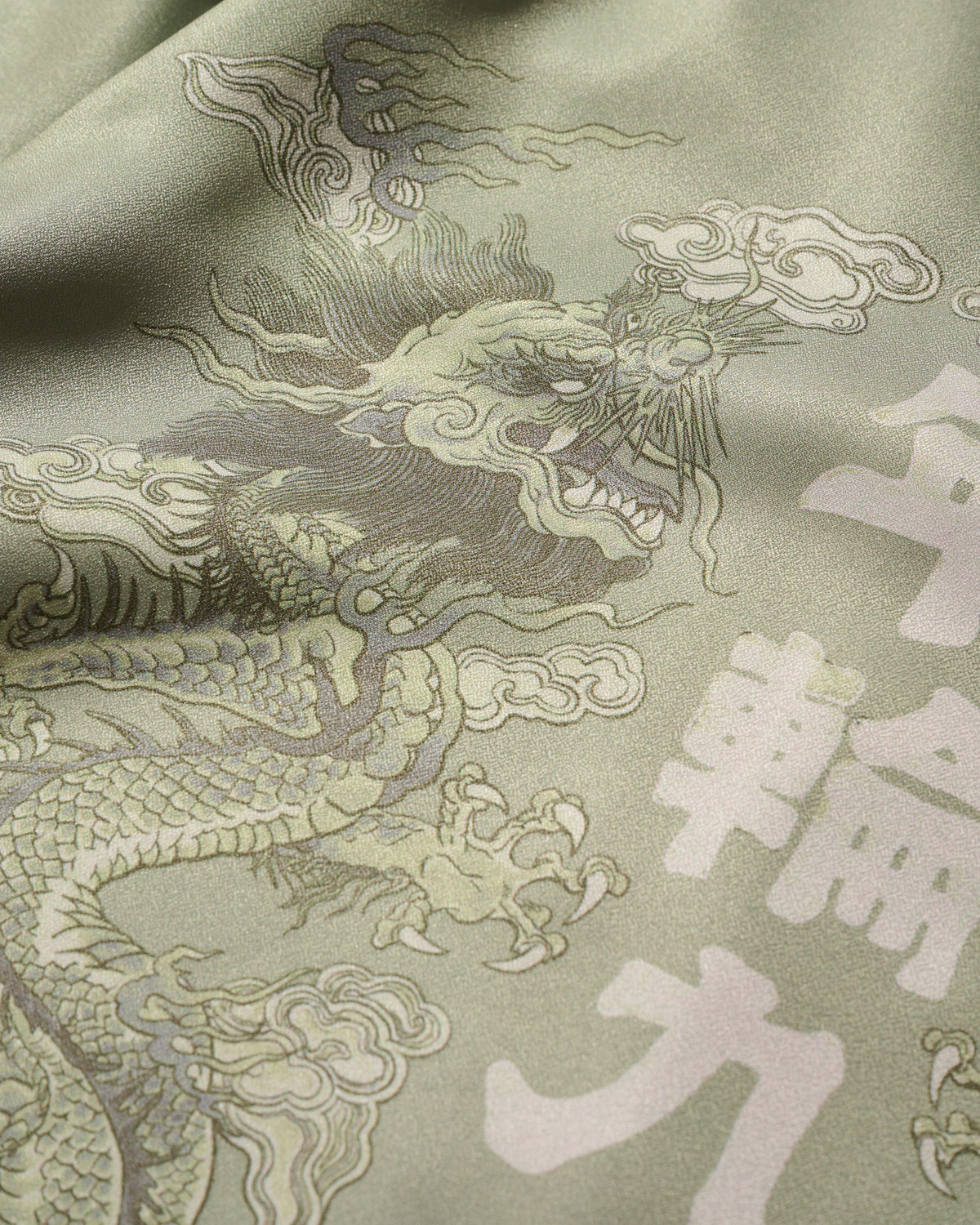 DOUBLE DRAGON OVERPRINT CREPE SHIRT / SAGE GREEN