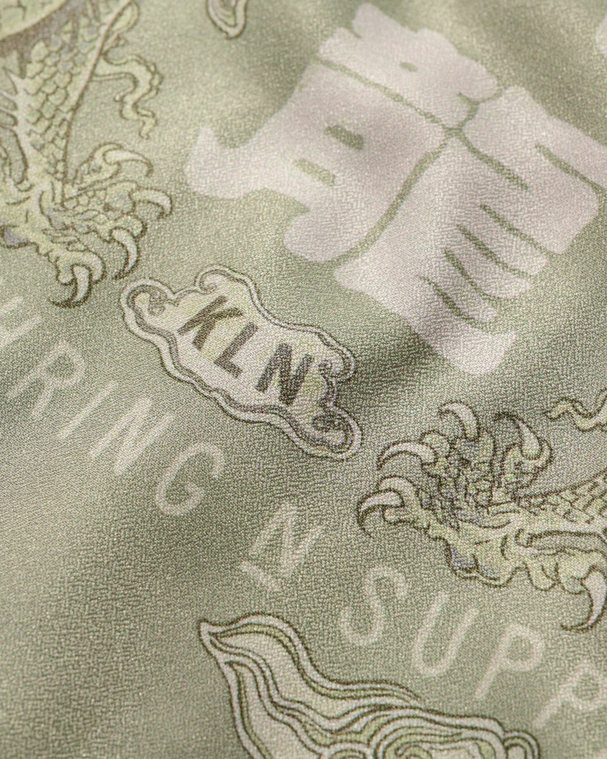 DOUBLE DRAGON OVERPRINT CREPE SHIRT / SAGE GREEN