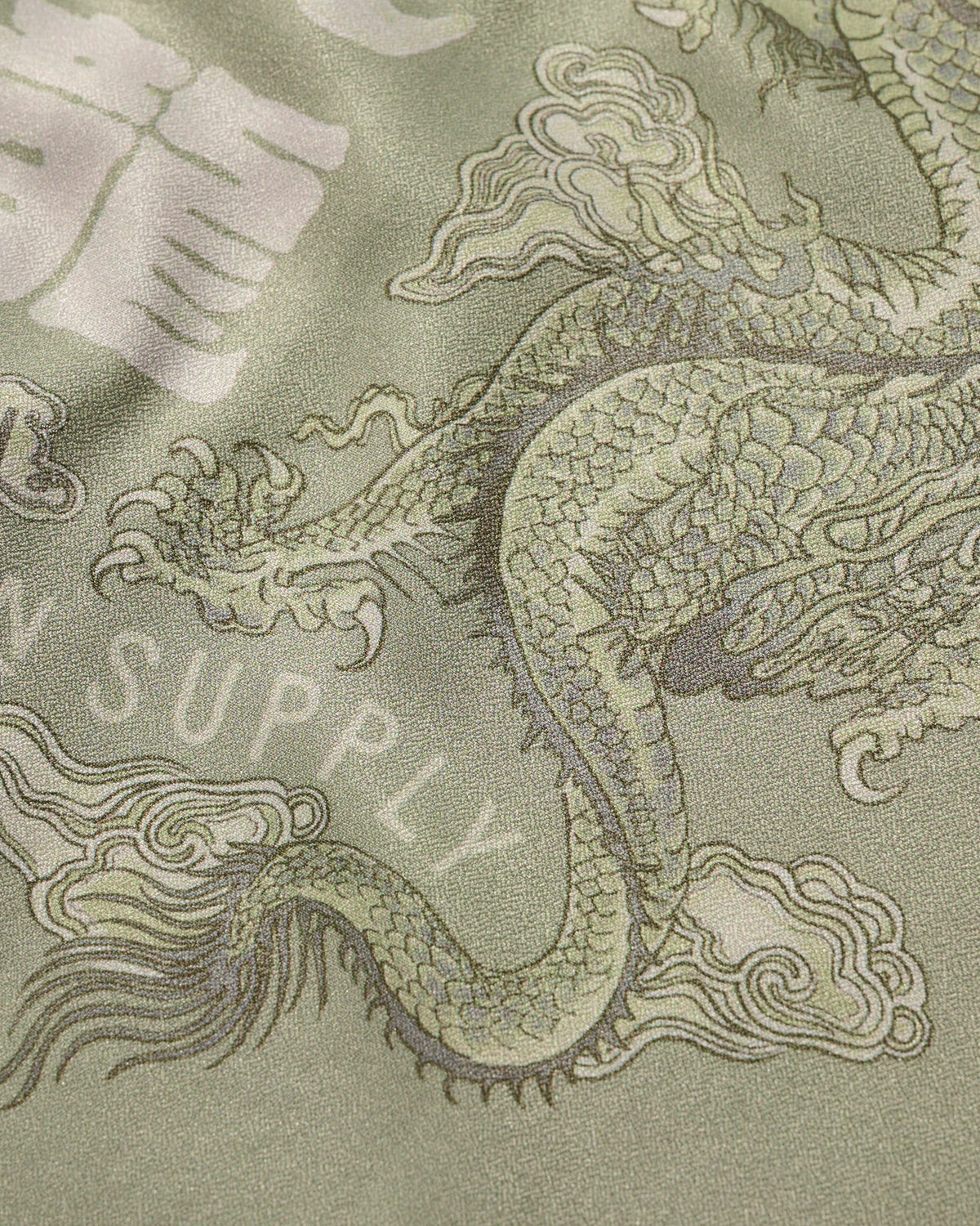 DOUBLE DRAGON OVERPRINT CREPE SHIRT / SAGE GREEN