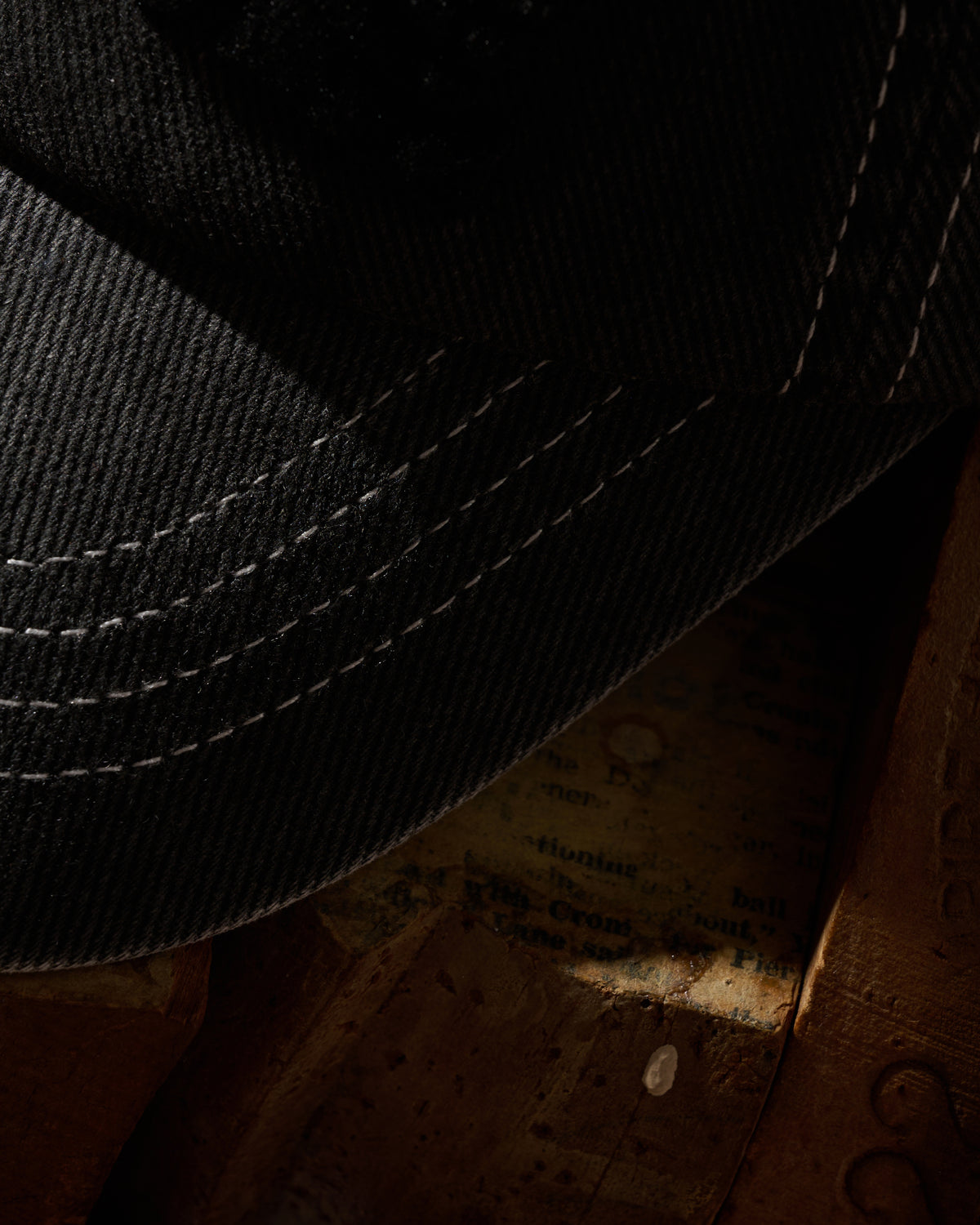 GRS FADED WASHED QUILTED KOWLOON CAP / BLACK ON WHITE